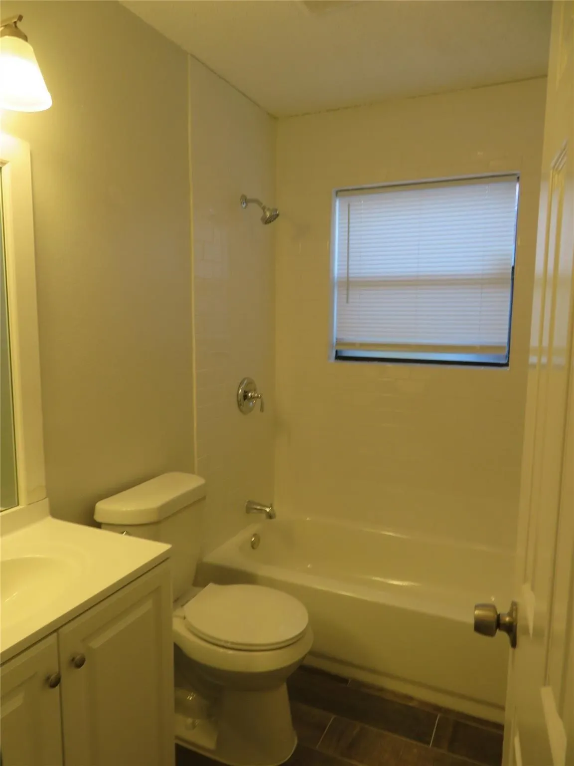 Single Family Residence For Rent in Dallas County , 1031 Cresthaven Drive, Lancaster, Texas 75134, 3 Bedroom, 2 Bathroom, 2 Garage spaces, 1,428 Sqft, built in 1982, mls#21396826, Real Estate Agent in Lancaster, Homes For Rent in Dallas county, Homes For Rent in Lancaster, Realtor in Lancaster Texas, Real Estate Brokerage Independent Realty Texas, Luminita Cordes Realtor