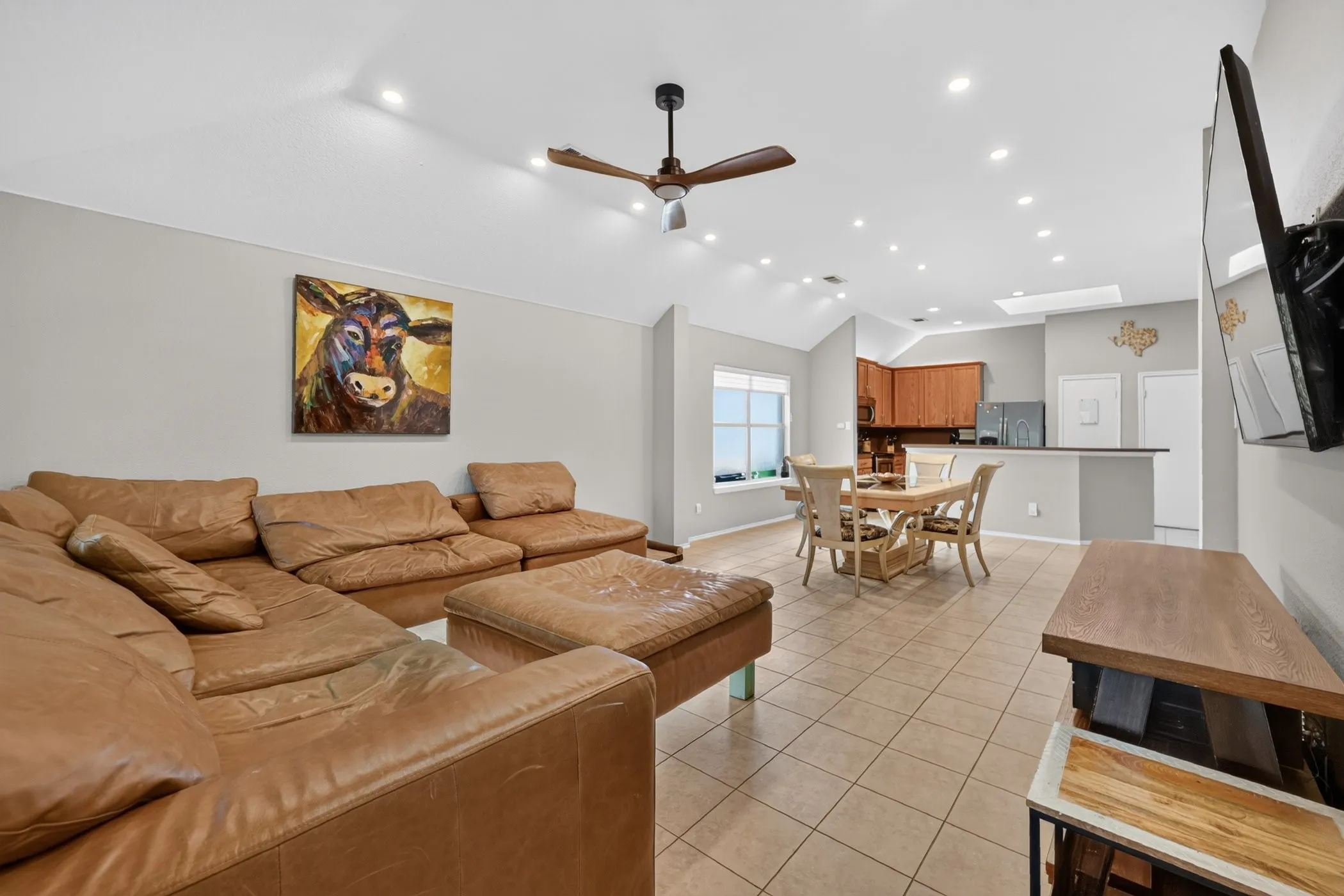 Single Family Residence For Sale in Denton County , 929 Warbler, Aubrey, Texas 76227, 3 Bedroom, 2 Bathroom, 2 Garage spaces, 1,733 Sqft, built in 2003, mls#21396475, Real Estate Agent in Aubrey, Homes For Sale in Denton county, Homes For Sale in Aubrey, Realtor in Aubrey Texas, Real Estate Brokerage Independent Realty Texas, Luminita Cordes Realtor