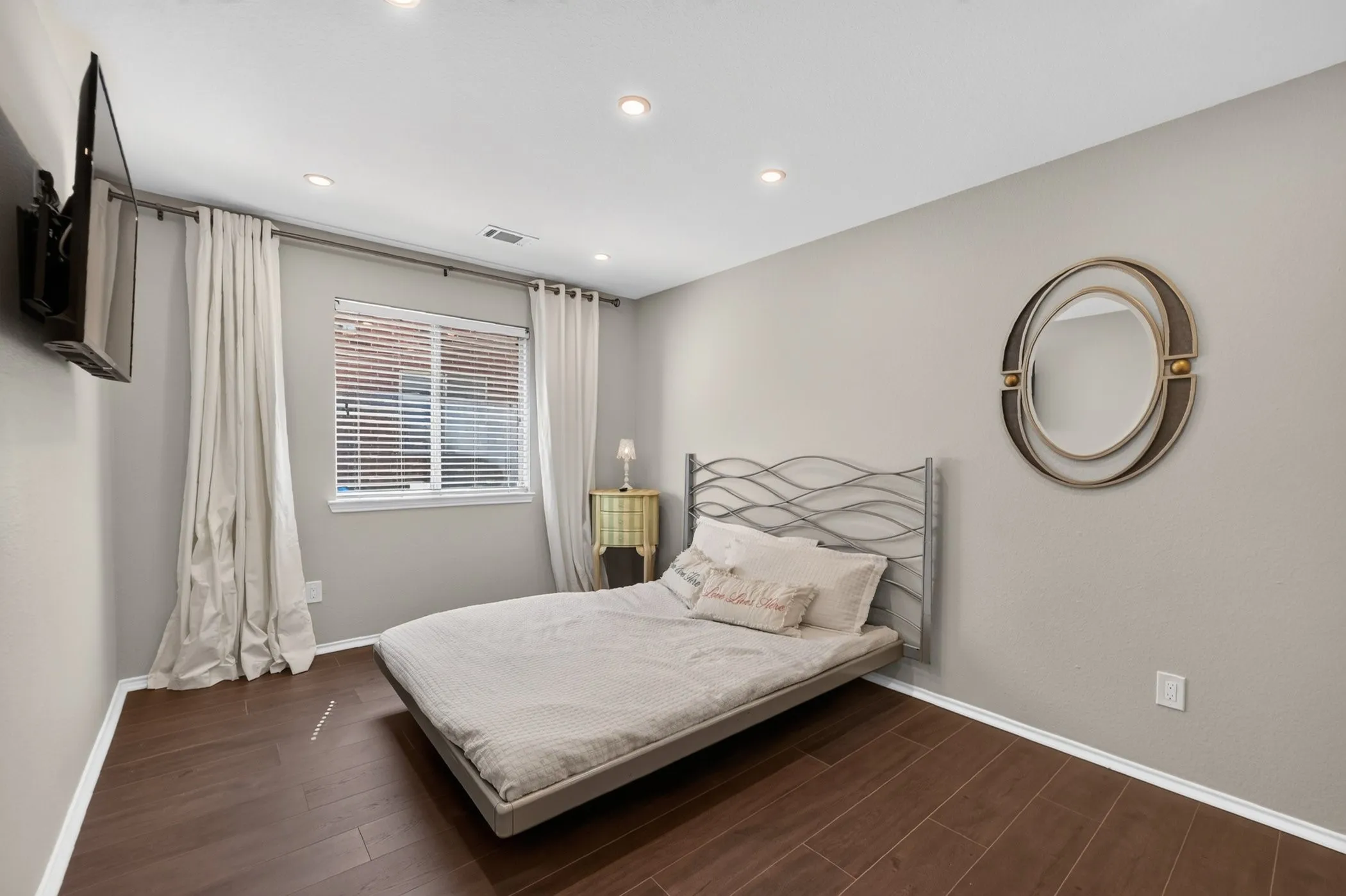 Spacious 3rd Bedroom