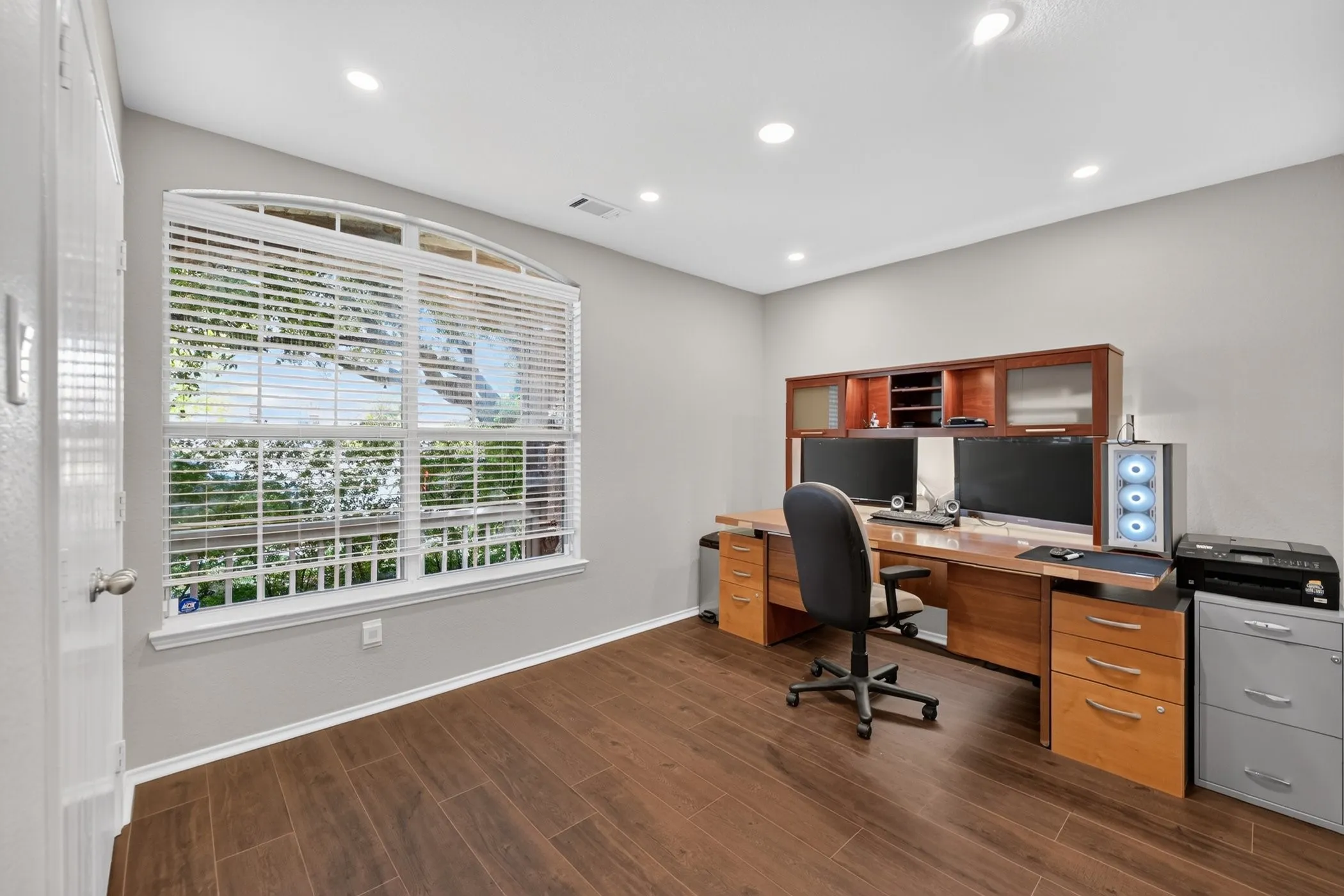 Spacious 2nd Bedroom, being used as office.