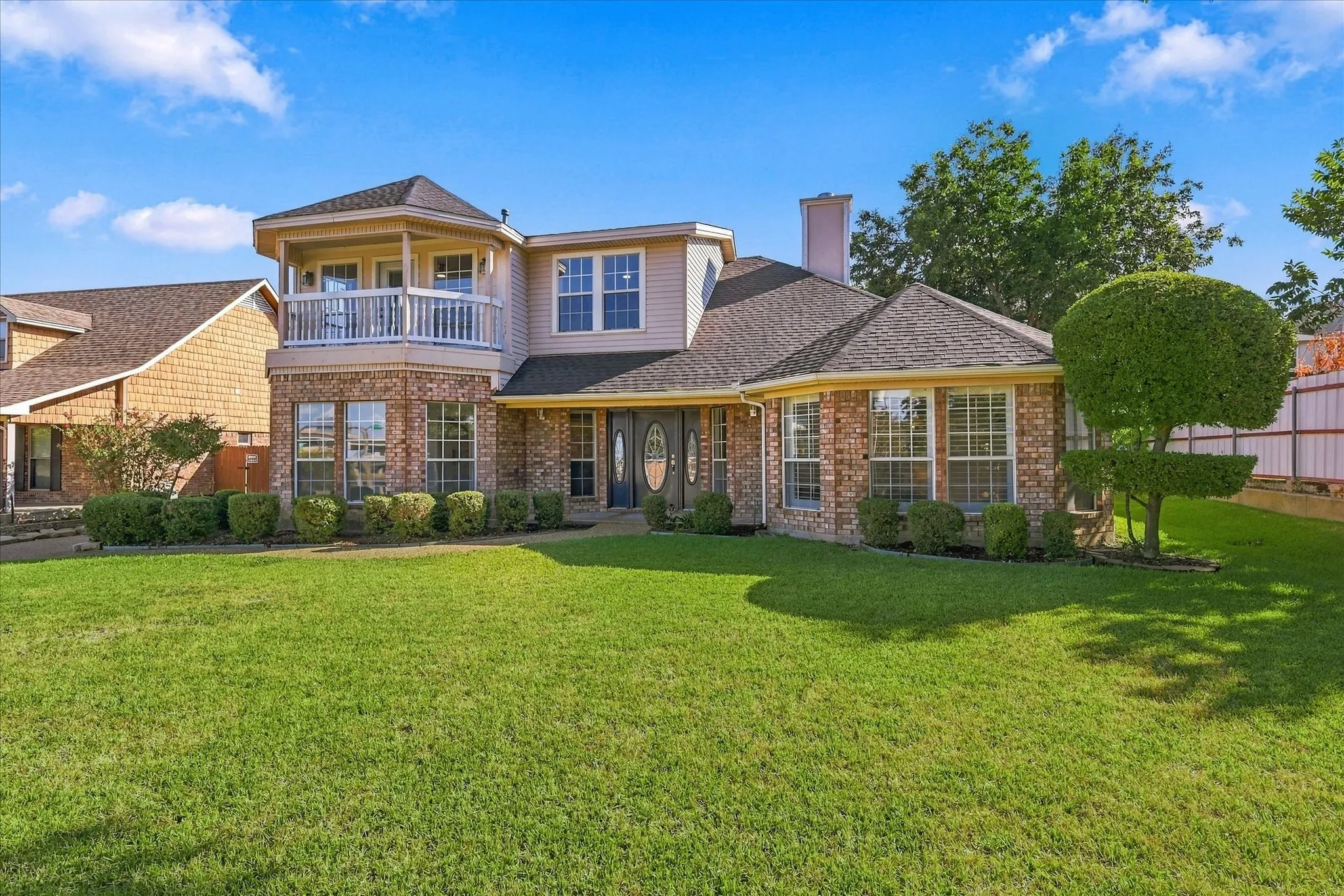 Single Family Residence For Sale in Dallas County , 4406 Zion Road, Garland, Texas 75043, 3 Bedroom, 3 Bathroom, 3 Garage spaces, 2,965 Sqft, built in 1987, mls#21392235, Real Estate Agent in Garland, Homes For Sale in Dallas county, Homes For Sale in Garland, Realtor in Garland Texas, Real Estate Brokerage Independent Realty Texas, Luminita Cordes Realtor
