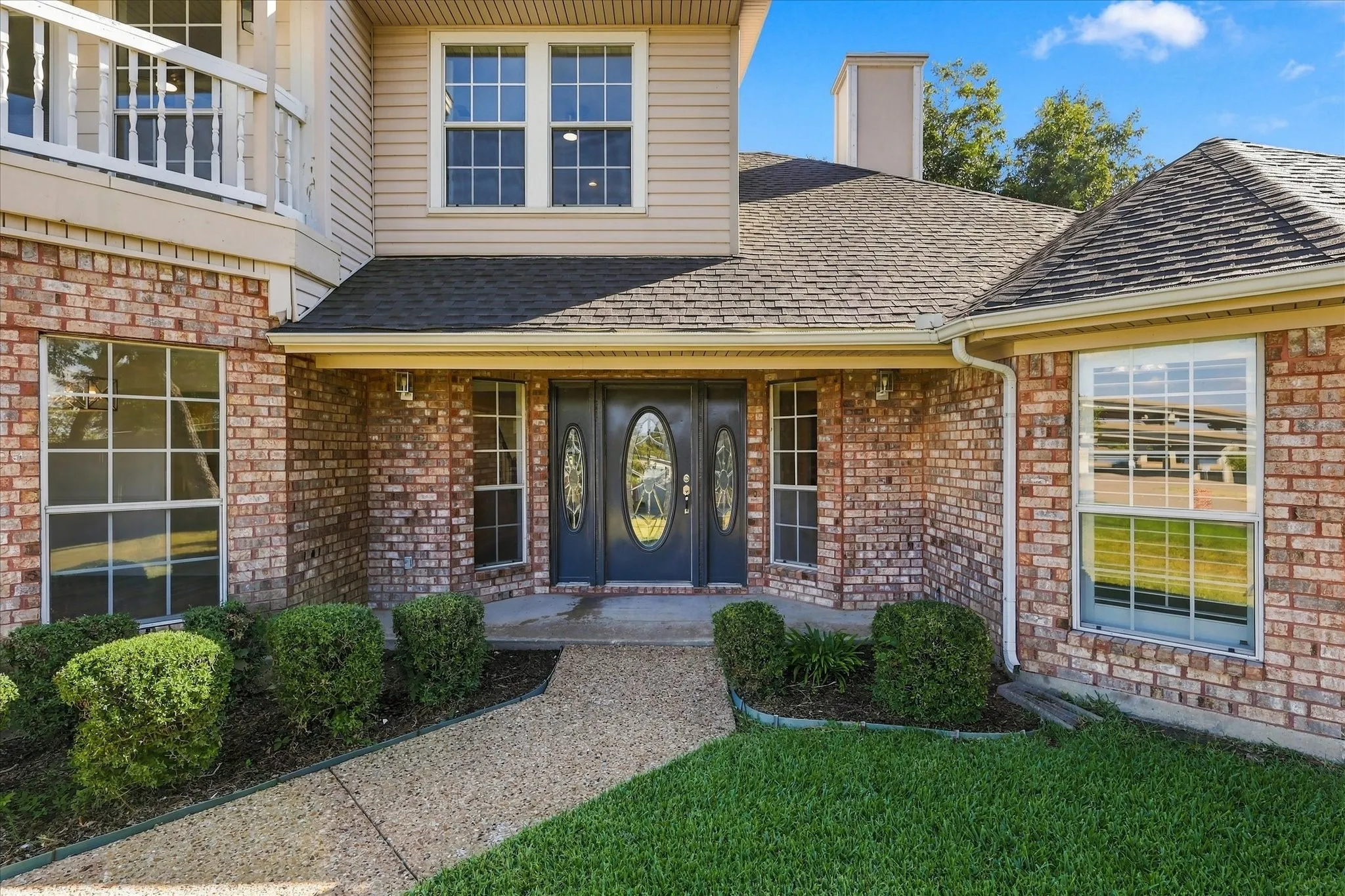 Single Family Residence For Sale in Dallas County , 4406 Zion Road, Garland, Texas 75043, 3 Bedroom, 3 Bathroom, 3 Garage spaces, 2,965 Sqft, built in 1987, mls#21392235, Real Estate Agent in Garland, Homes For Sale in Dallas county, Homes For Sale in Garland, Realtor in Garland Texas, Real Estate Brokerage Independent Realty Texas, Luminita Cordes Realtor