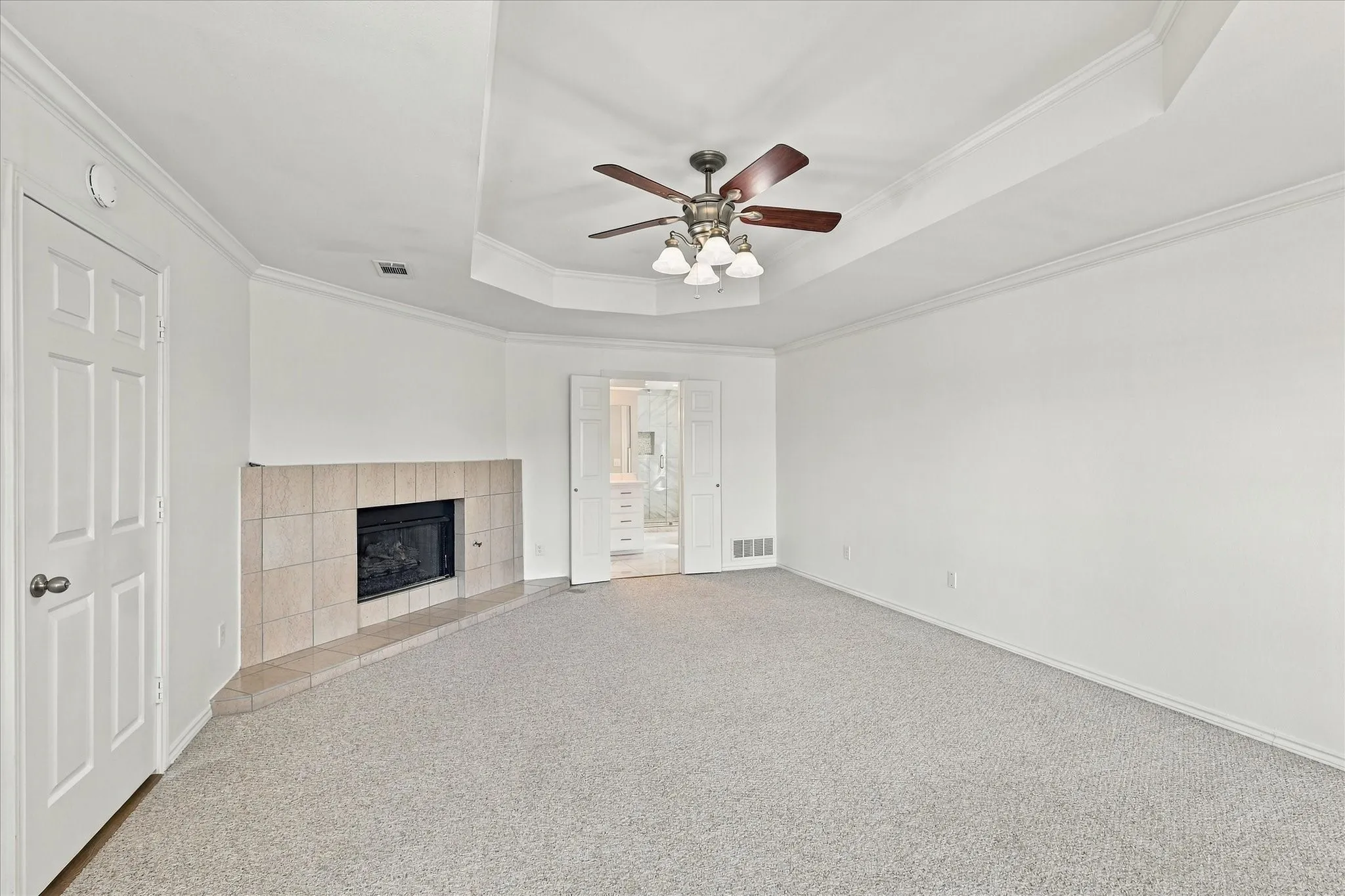 Single Family Residence For Sale in Dallas County , 4406 Zion Road, Garland, Texas 75043, 3 Bedroom, 3 Bathroom, 3 Garage spaces, 2,965 Sqft, built in 1987, mls#21392235, Real Estate Agent in Garland, Homes For Sale in Dallas county, Homes For Sale in Garland, Realtor in Garland Texas, Real Estate Brokerage Independent Realty Texas, Luminita Cordes Realtor