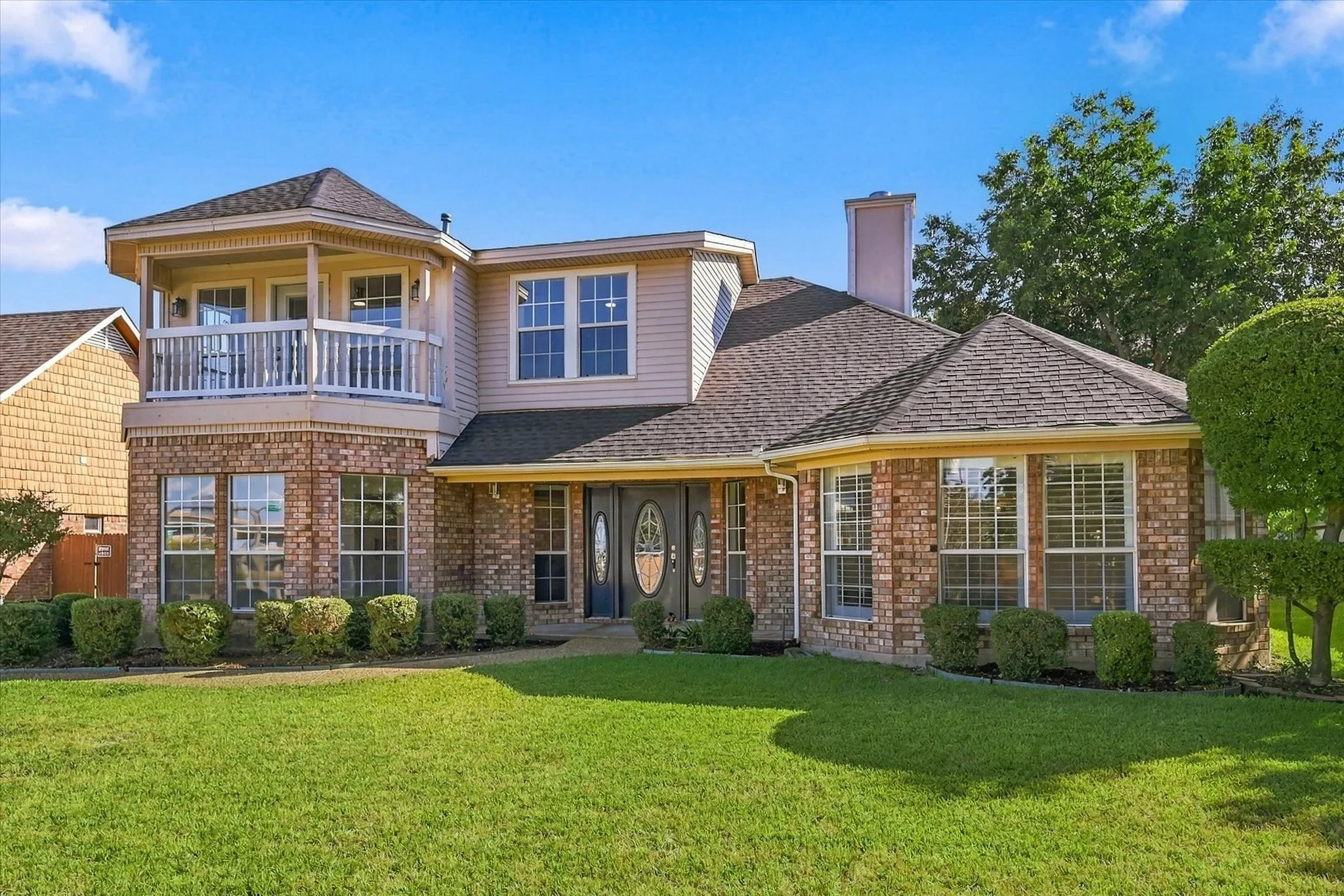 Single Family Residence For Sale in Dallas County , 4406 Zion Road, Garland, Texas 75043, 3 Bedroom, 3 Bathroom, 3 Garage spaces, 2,965 Sqft, built in 1987, mls#21392235, Real Estate Agent in Garland, Homes For Sale in Dallas county, Homes For Sale in Garland, Realtor in Garland Texas, Real Estate Brokerage Independent Realty Texas, Luminita Cordes Realtor