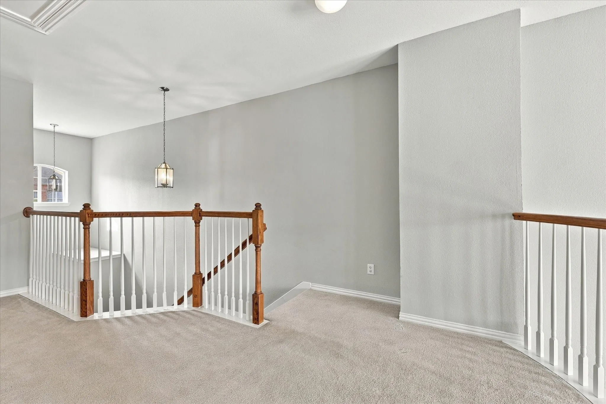 Townhouse For Rent in Dallas County , 4018 Milan Drive, Irving, Texas 75038, 3 Bedroom, 3 Bathroom, 2 Garage spaces, 1,872 Sqft, built in 2006, mls#21396526, Real Estate Agent in Irving, Homes For Rent in Dallas county, Homes For Rent in Irving, Realtor in Irving Texas, Real Estate Brokerage Independent Realty Texas, Luminita Cordes Realtor