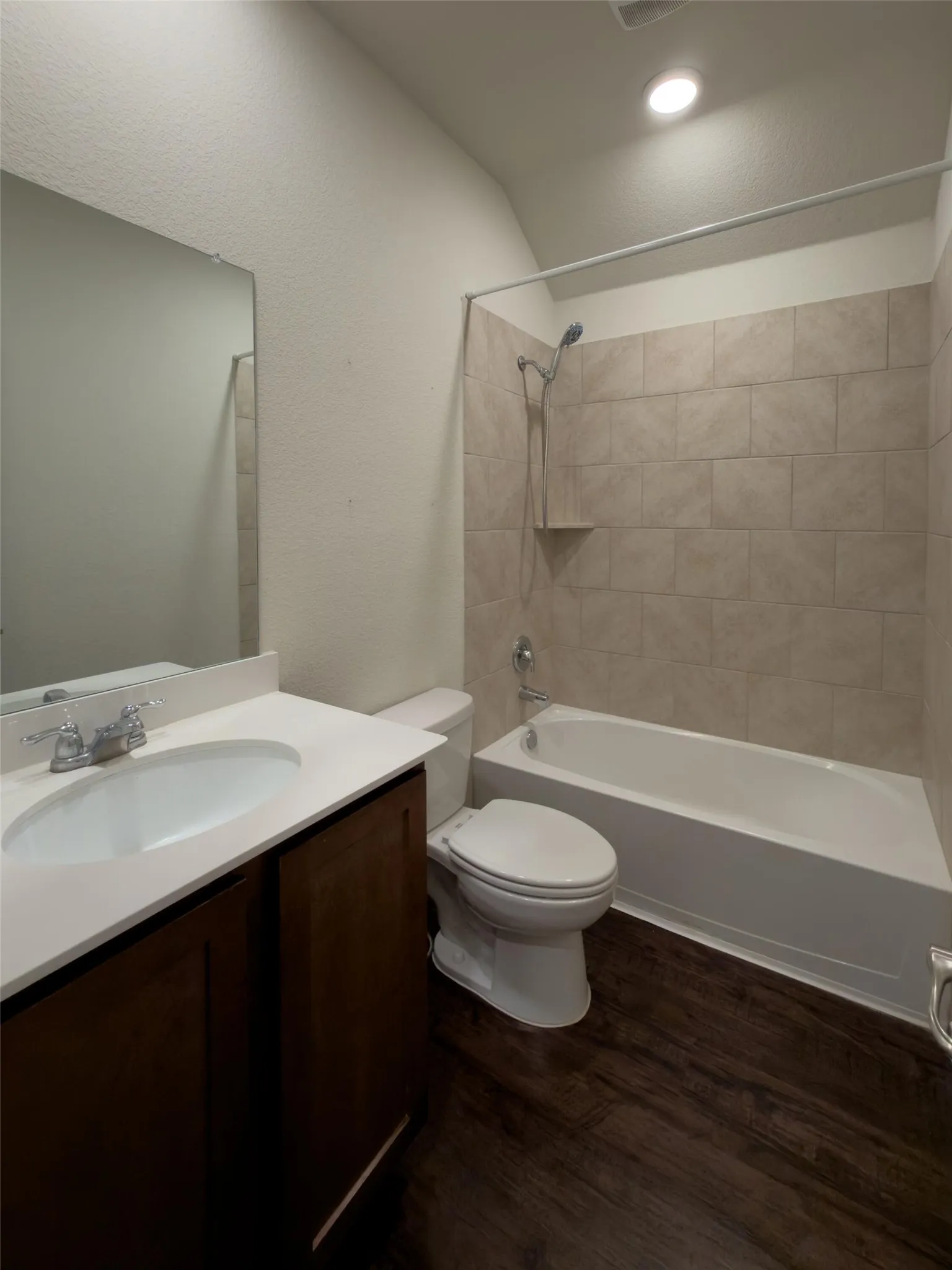 Single Family Residence For Sale in Hunt County , 3149 Honeycomb Way, Royse City, Texas 75189, 4 Bedroom, 2 Bathroom, 2 Garage spaces, 1,898 Sqft, built in 2018, mls#21396831, Real Estate Agent in Royse City, Homes For Sale in Hunt county, Homes For Sale in Royse City, Realtor in Royse City Texas, Real Estate Brokerage Independent Realty Texas, Luminita Cordes Realtor