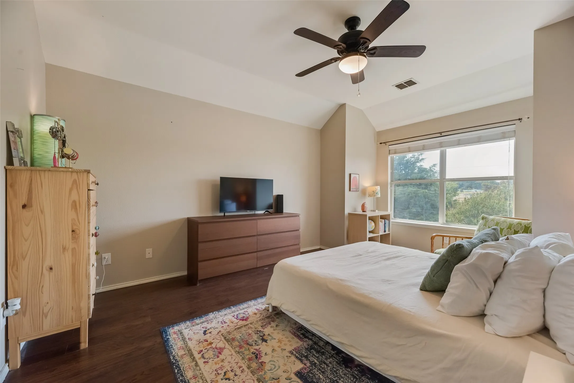 Single Family Residence For Sale in Denton County , 8425 Tyler Drive, Lantana, Texas 76226, 3 Bedroom, 3 Bathroom, 2 Garage spaces, 2,071 Sqft, built in 2003, mls#21395757, Real Estate Agent in Lantana, Homes For Sale in Denton county, Homes For Sale in Lantana, Realtor in Lantana Texas, Real Estate Brokerage Independent Realty Texas, Luminita Cordes Realtor