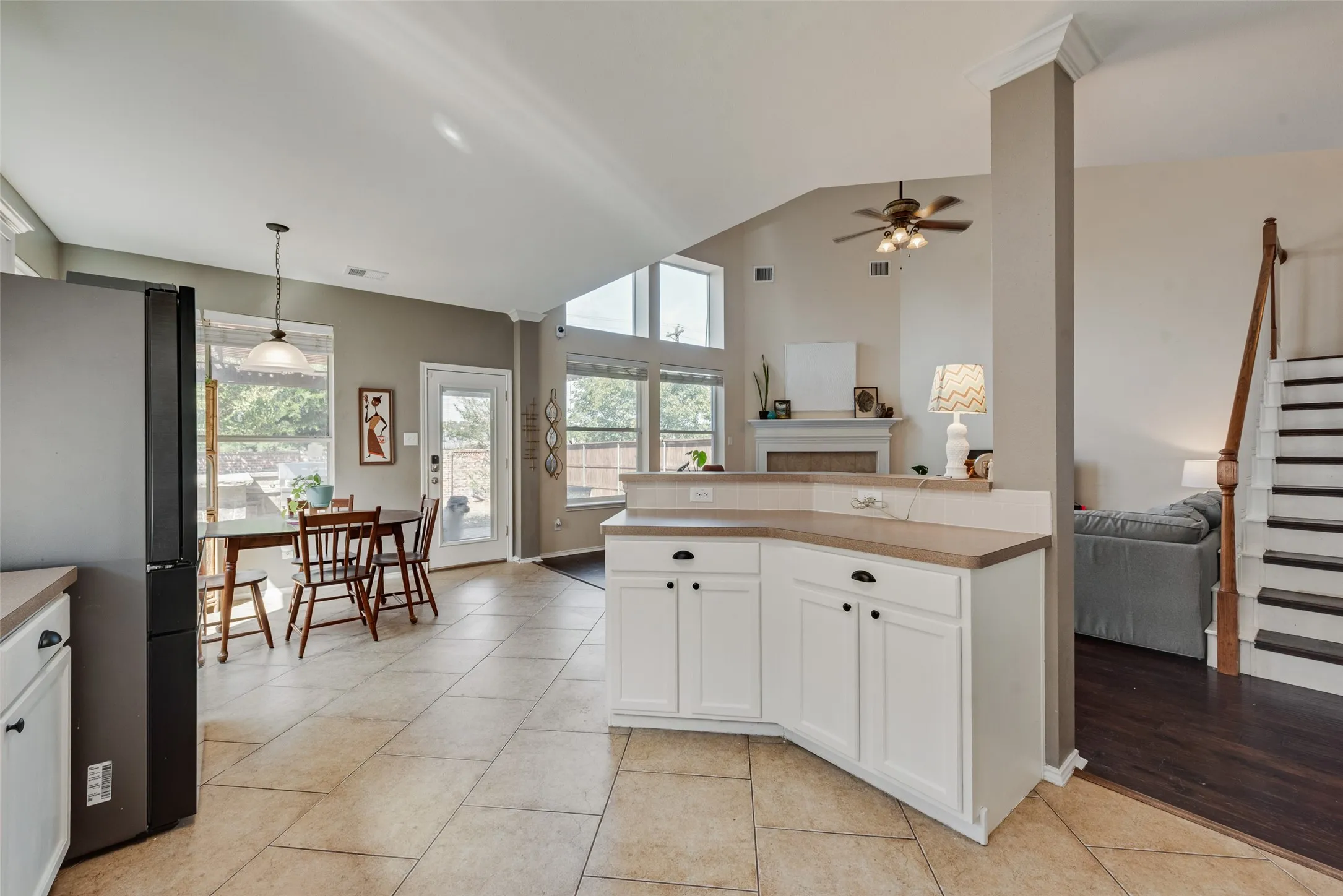 Single Family Residence For Sale in Denton County , 8425 Tyler Drive, Lantana, Texas 76226, 3 Bedroom, 3 Bathroom, 2 Garage spaces, 2,071 Sqft, built in 2003, mls#21395757, Real Estate Agent in Lantana, Homes For Sale in Denton county, Homes For Sale in Lantana, Realtor in Lantana Texas, Real Estate Brokerage Independent Realty Texas, Luminita Cordes Realtor