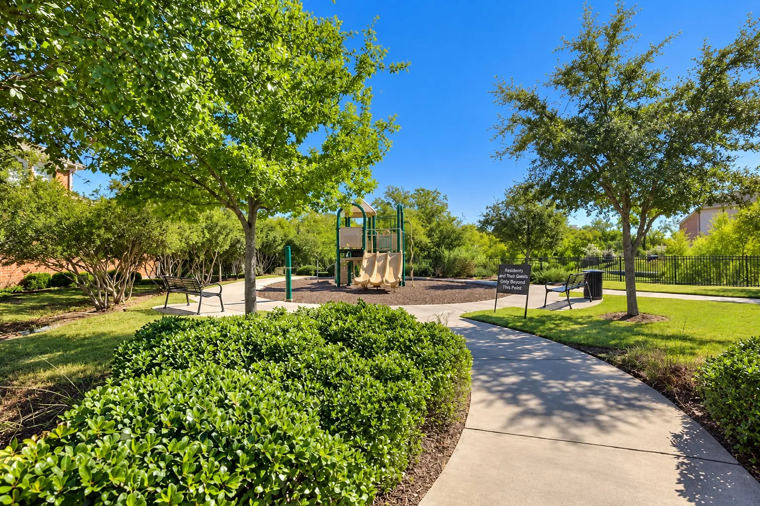 Single Family Residence For Sale in Denton County , 8425 Tyler Drive, Lantana, Texas 76226, 3 Bedroom, 3 Bathroom, 2 Garage spaces, 2,071 Sqft, built in 2003, mls#21395757, Real Estate Agent in Lantana, Homes For Sale in Denton county, Homes For Sale in Lantana, Realtor in Lantana Texas, Real Estate Brokerage Independent Realty Texas, Luminita Cordes Realtor