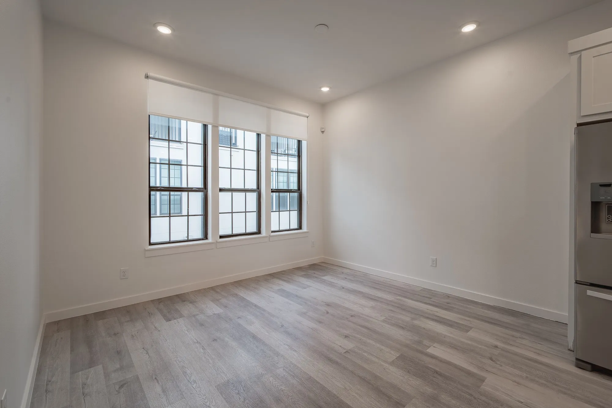 Townhouse For Rent in Dallas County , 4808 San Jacinto Street 103, Dallas, Texas 75204, 2 Bedroom, 3 Bathroom, 2 Garage spaces, 1,872 Sqft, built in 2021, mls#21396833, Real Estate Agent in Dallas, Homes For Rent in Dallas county, Homes For Rent in Dallas, Realtor in Dallas Texas, Real Estate Brokerage Independent Realty Texas, Luminita Cordes Realtor