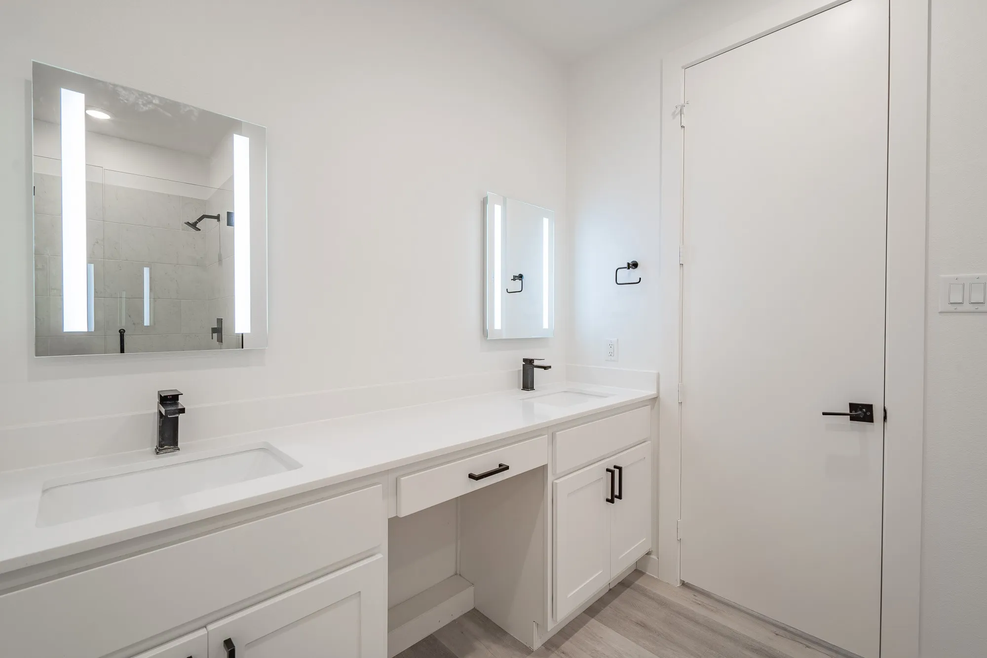 Townhouse For Rent in Dallas County , 4808 San Jacinto Street 103, Dallas, Texas 75204, 2 Bedroom, 3 Bathroom, 2 Garage spaces, 1,872 Sqft, built in 2021, mls#21396833, Real Estate Agent in Dallas, Homes For Rent in Dallas county, Homes For Rent in Dallas, Realtor in Dallas Texas, Real Estate Brokerage Independent Realty Texas, Luminita Cordes Realtor