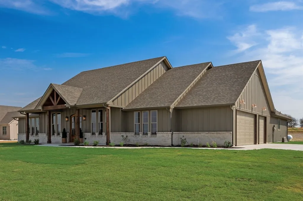 Single Family Residence For Sale in Wise County , 120 Quail Run Court, Decatur, Texas 76234, 4 Bedroom, 4 Bathroom, 3 Garage spaces, 2,882 Sqft, built in 2026, mls#21396837, Real Estate Agent in Decatur, Homes For Sale in Wise county, Homes For Sale in Decatur, Realtor in Decatur Texas, Real Estate Brokerage Independent Realty Texas, Luminita Cordes Realtor