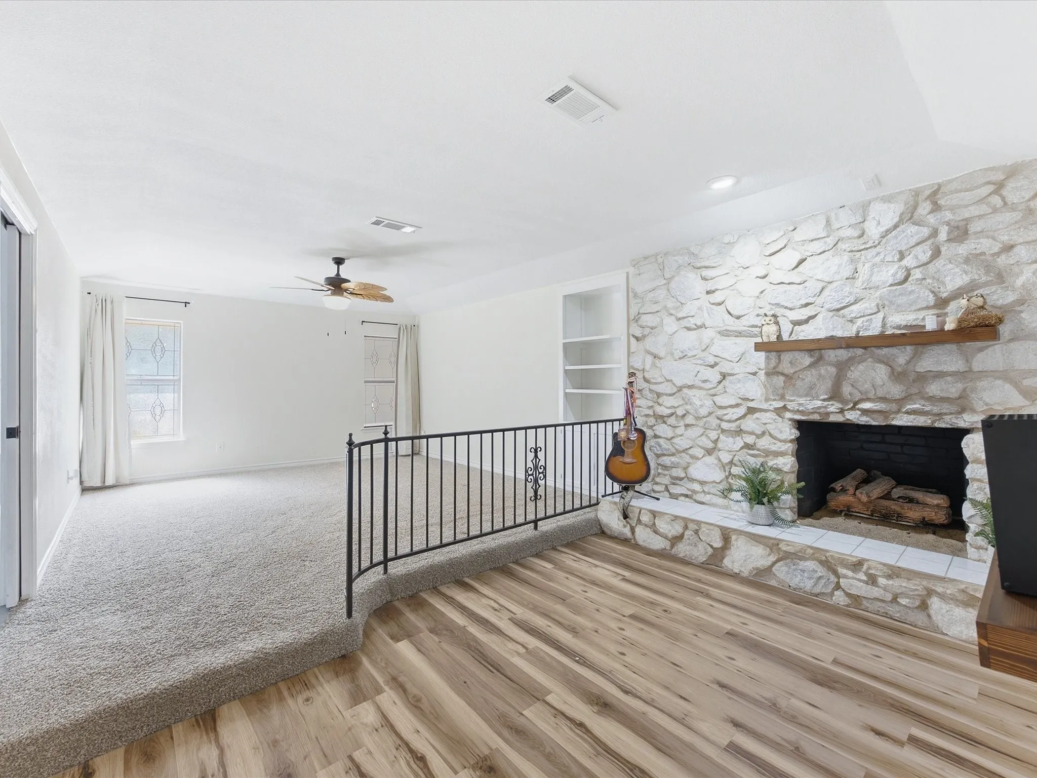 Single Family Residence For Sale in Tarrant County , 8505 Treetop Court, Fort Worth, Texas 76179, 4 Bedroom, 3 Bathroom, 2 Garage spaces, 2,457 Sqft, built in 1977, mls#21391254, Real Estate Agent in Fort Worth, Homes For Sale in Tarrant county, Homes For Sale in Fort Worth, Realtor in Fort Worth Texas, Real Estate Brokerage Independent Realty Texas, Luminita Cordes Realtor