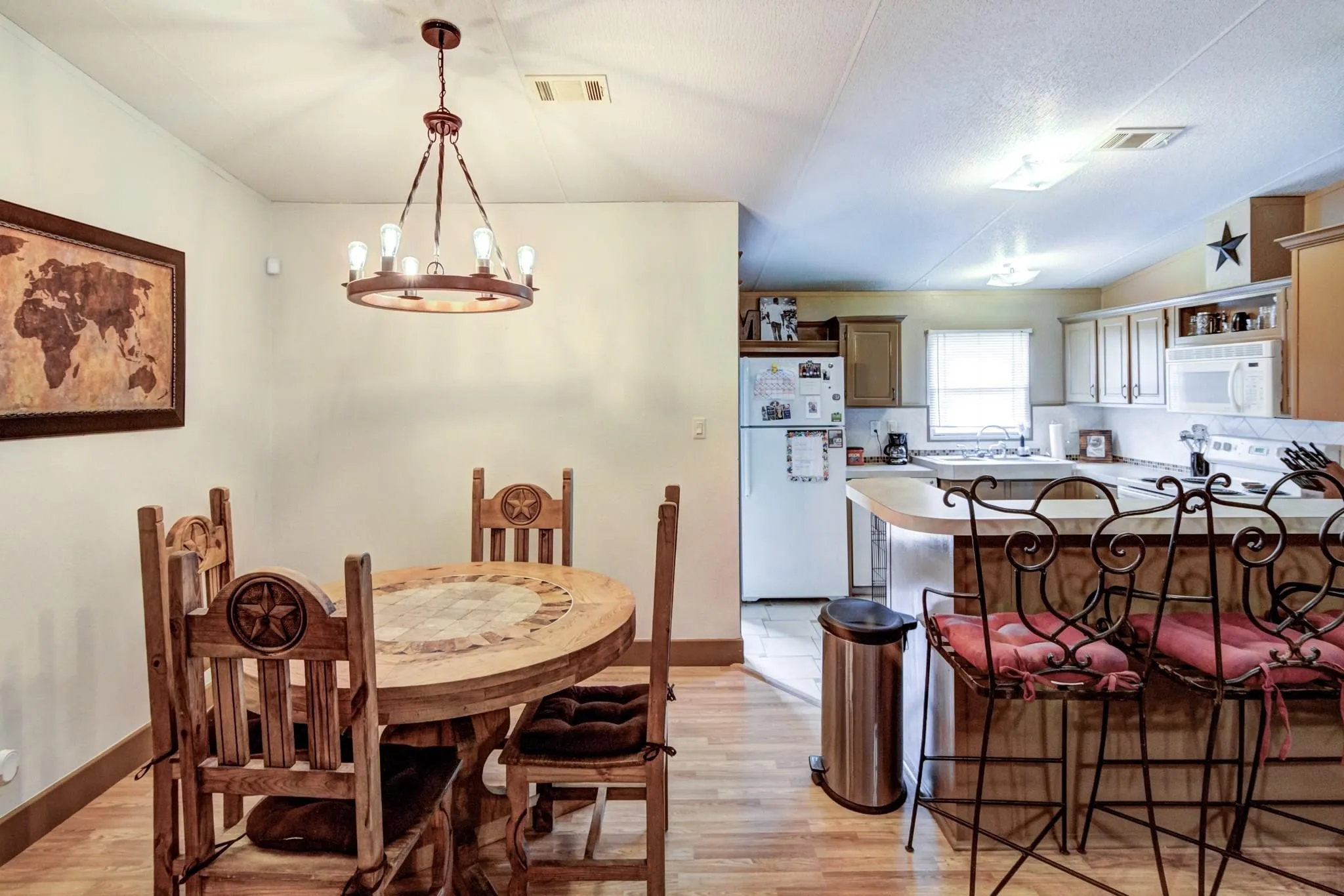 Mobile Home For Rent in Collin County , 2620 Bryant Street, Melissa, Texas 75454, 3 Bedroom, 2 Bathroom, Garage spaces, 1,500 Sqft, built in 2003, mls#21396844, Real Estate Agent in Melissa, Homes For Rent in Collin county, Homes For Rent in Melissa, Realtor in Melissa Texas, Real Estate Brokerage Independent Realty Texas, Luminita Cordes Realtor
