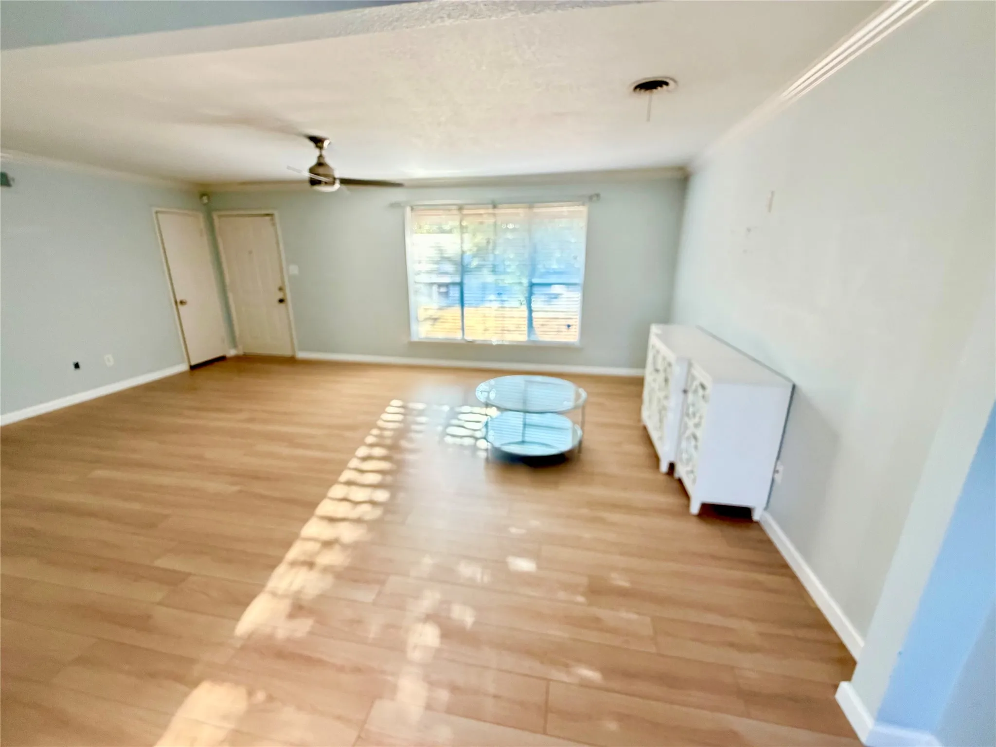 Single Family Residence For Rent in Dallas County , 1606 N O Connor Road, Irving, Texas 75061, 3 Bedroom, 2 Bathroom, 1 Garage spaces, 1,236 Sqft, built in 1954, mls#21396834, Real Estate Agent in Irving, Homes For Rent in Dallas county, Homes For Rent in Irving, Realtor in Irving Texas, Real Estate Brokerage Independent Realty Texas, Luminita Cordes Realtor