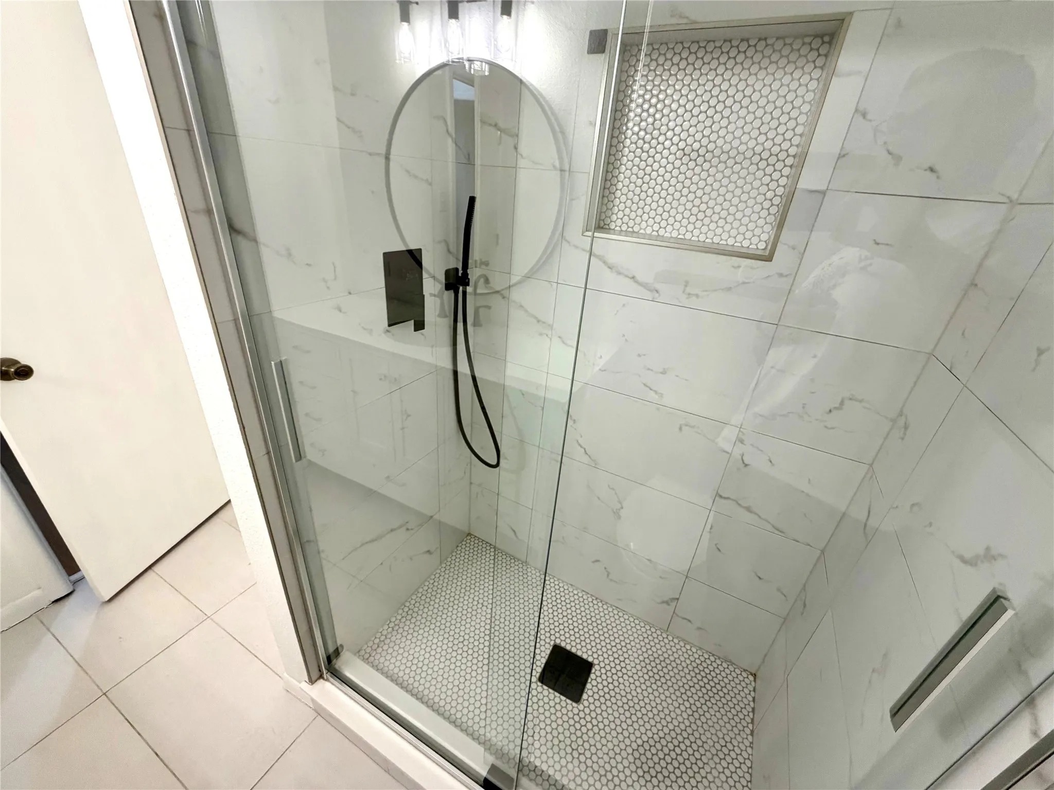 2nd Bathroom