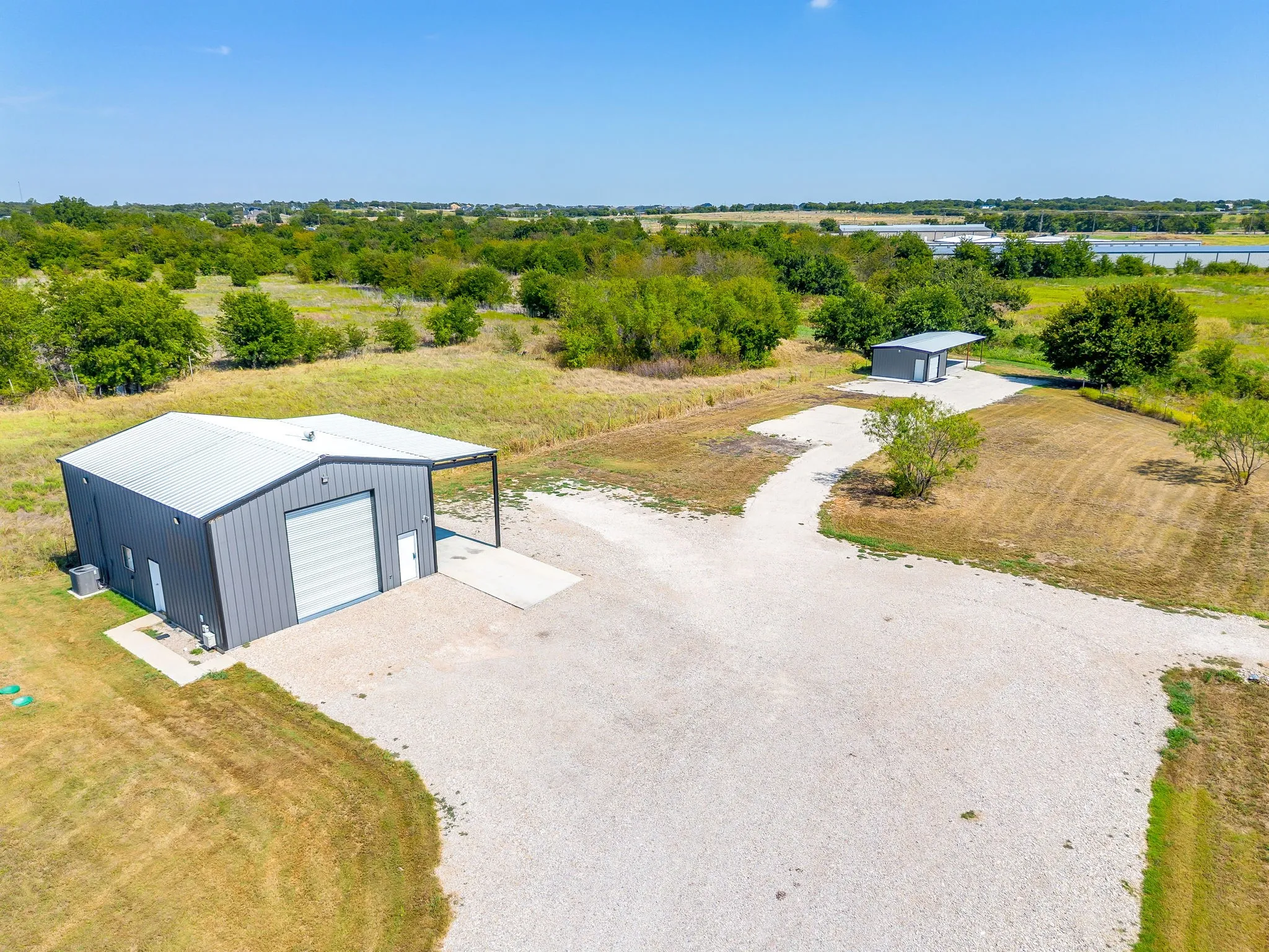 Single Family Residence For Sale in Johnson County , 9210 County Road 1229, Godley, Texas 76044, 2 Bedroom, 1 Bathroom, Garage spaces, 1,200 Sqft, built in 2021, mls#21390785, Real Estate Agent in Godley, Homes For Sale in Johnson county, Homes For Sale in Godley, Realtor in Godley Texas, Real Estate Brokerage Independent Realty Texas, Luminita Cordes Realtor