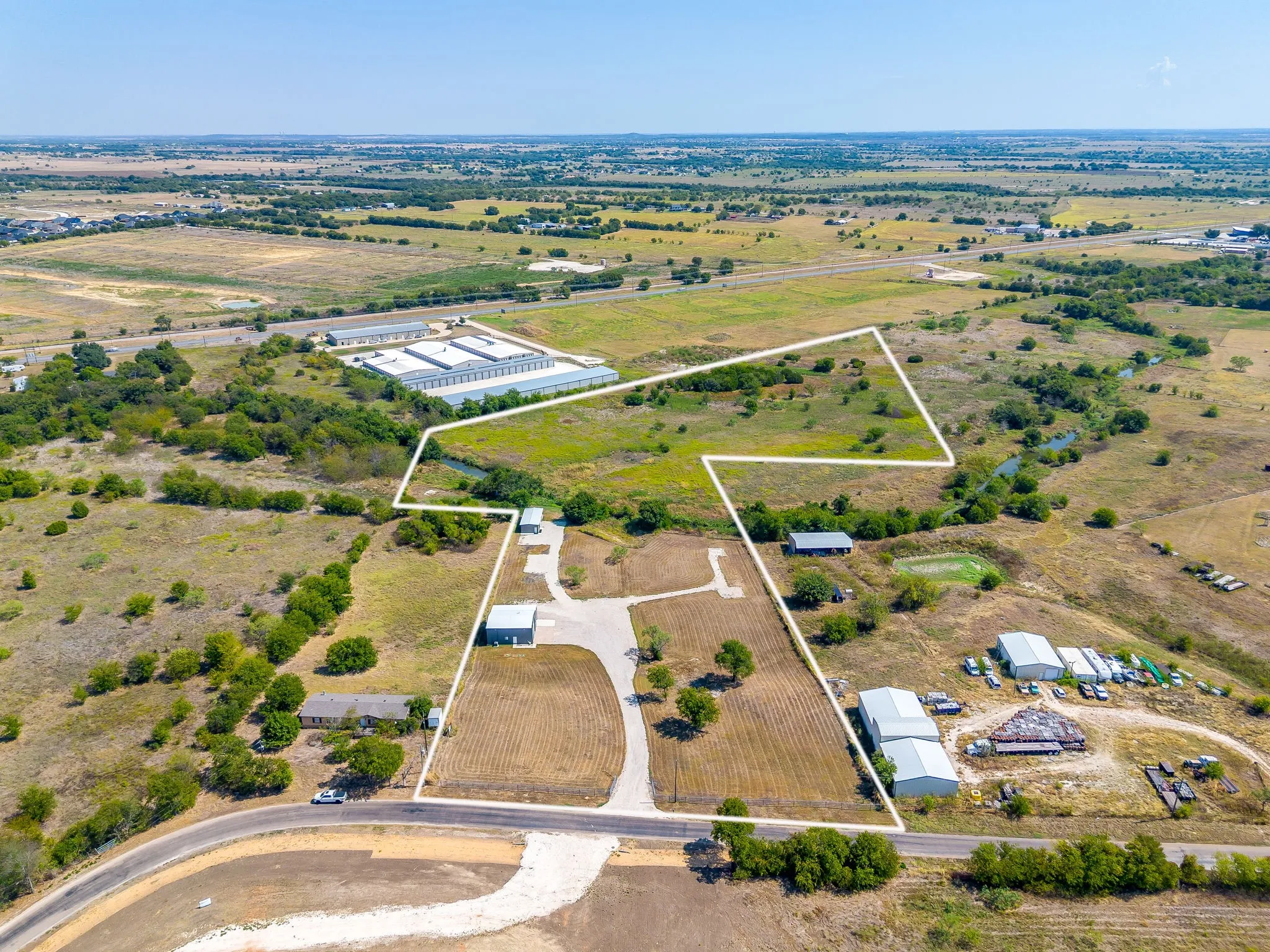 Single Family Residence For Sale in Johnson County , 9210 County Road 1229, Godley, Texas 76044, 2 Bedroom, 1 Bathroom, Garage spaces, 1,200 Sqft, built in 2021, mls#21390785, Real Estate Agent in Godley, Homes For Sale in Johnson county, Homes For Sale in Godley, Realtor in Godley Texas, Real Estate Brokerage Independent Realty Texas, Luminita Cordes Realtor