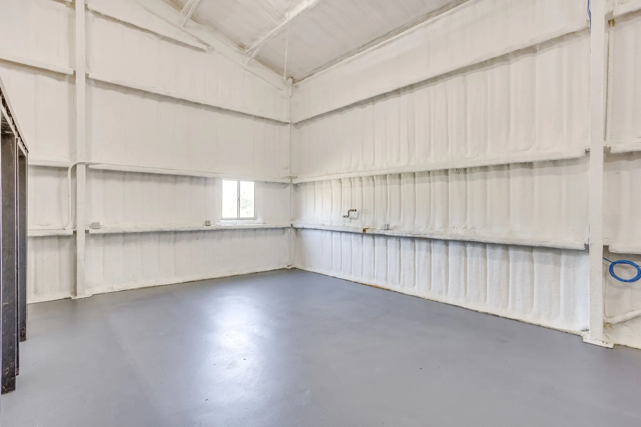 Single Family Residence For Sale in Johnson County , 9210 County Road 1229, Godley, Texas 76044, 2 Bedroom, 1 Bathroom, Garage spaces, 1,200 Sqft, built in 2021, mls#21390785, Real Estate Agent in Godley, Homes For Sale in Johnson county, Homes For Sale in Godley, Realtor in Godley Texas, Real Estate Brokerage Independent Realty Texas, Luminita Cordes Realtor