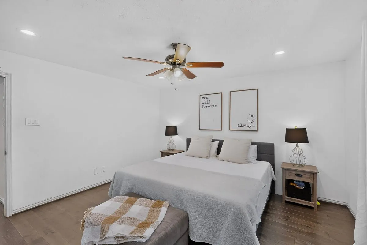 Single Family Residence For Sale in Dallas County , 10854 Villa Haven Drive, Dallas, Texas 75238, 3 Bedroom, 2 Bathroom, 2 Garage spaces, 1,950 Sqft, built in 1974, mls#21396852, Real Estate Agent in Dallas, Homes For Sale in Dallas county, Homes For Sale in Dallas, Realtor in Dallas Texas, Real Estate Brokerage Independent Realty Texas, Luminita Cordes Realtor