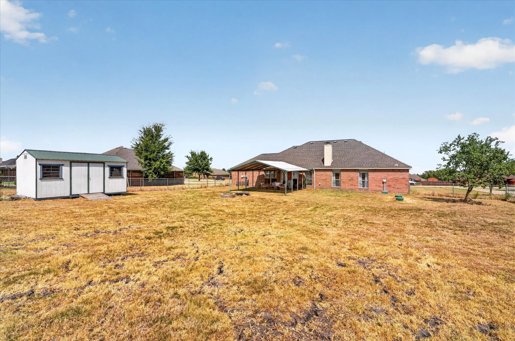 Single Family Residence For Sale in Kaufman County , 10418 Fireside Lane, Forney, Texas 75126, 3 Bedroom, 2 Bathroom, 2 Garage spaces, 1,818 Sqft, built in 2005, mls#21396851, Real Estate Agent in Forney, Homes For Sale in Kaufman county, Homes For Sale in Forney, Realtor in Forney Texas, Real Estate Brokerage Independent Realty Texas, Luminita Cordes Realtor