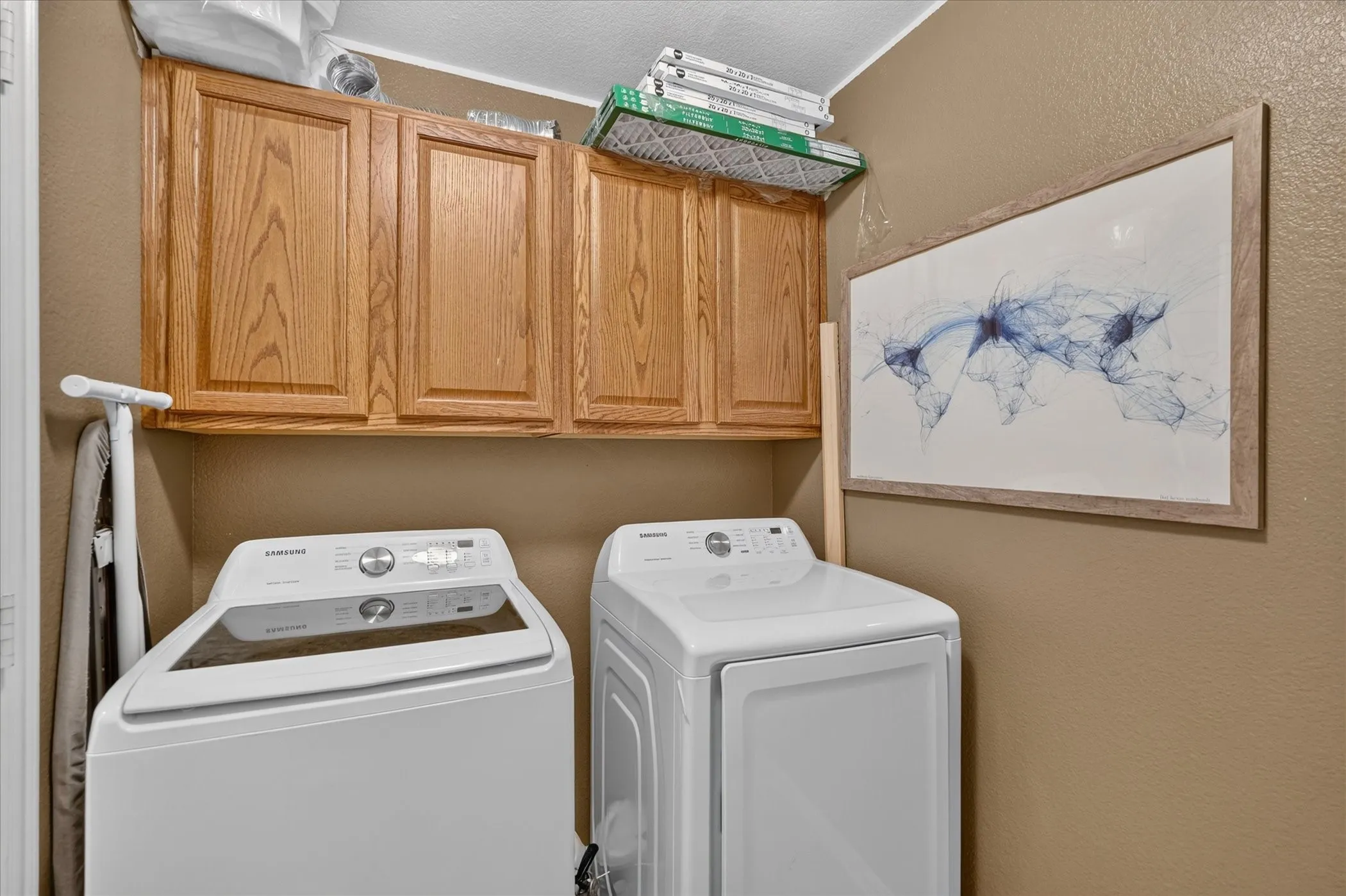 Single Family Residence For Sale in Kaufman County , 10418 Fireside Lane, Forney, Texas 75126, 3 Bedroom, 2 Bathroom, 2 Garage spaces, 1,818 Sqft, built in 2005, mls#21396851, Real Estate Agent in Forney, Homes For Sale in Kaufman county, Homes For Sale in Forney, Realtor in Forney Texas, Real Estate Brokerage Independent Realty Texas, Luminita Cordes Realtor