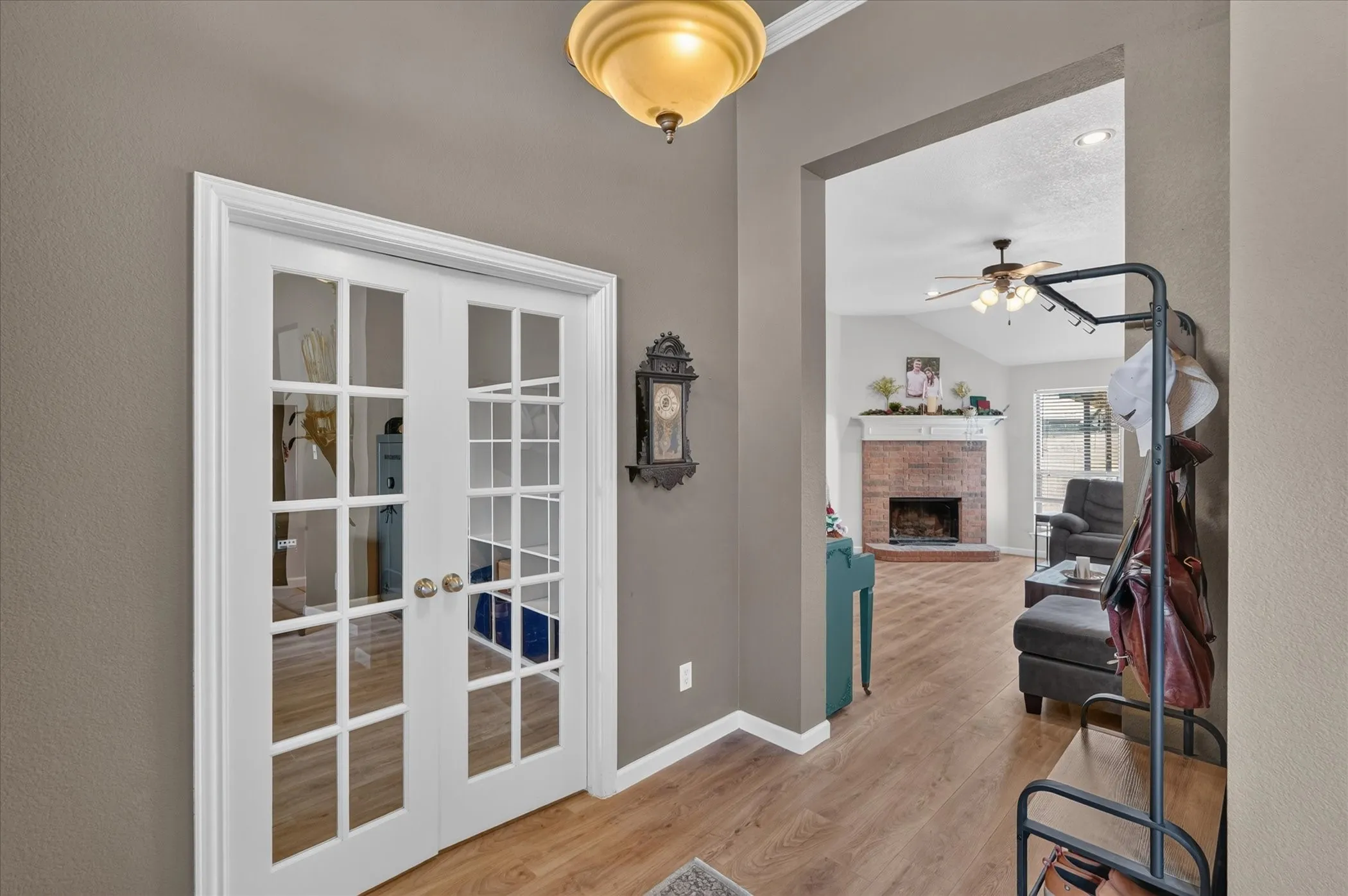 Single Family Residence For Sale in Kaufman County , 10418 Fireside Lane, Forney, Texas 75126, 3 Bedroom, 2 Bathroom, 2 Garage spaces, 1,818 Sqft, built in 2005, mls#21396851, Real Estate Agent in Forney, Homes For Sale in Kaufman county, Homes For Sale in Forney, Realtor in Forney Texas, Real Estate Brokerage Independent Realty Texas, Luminita Cordes Realtor