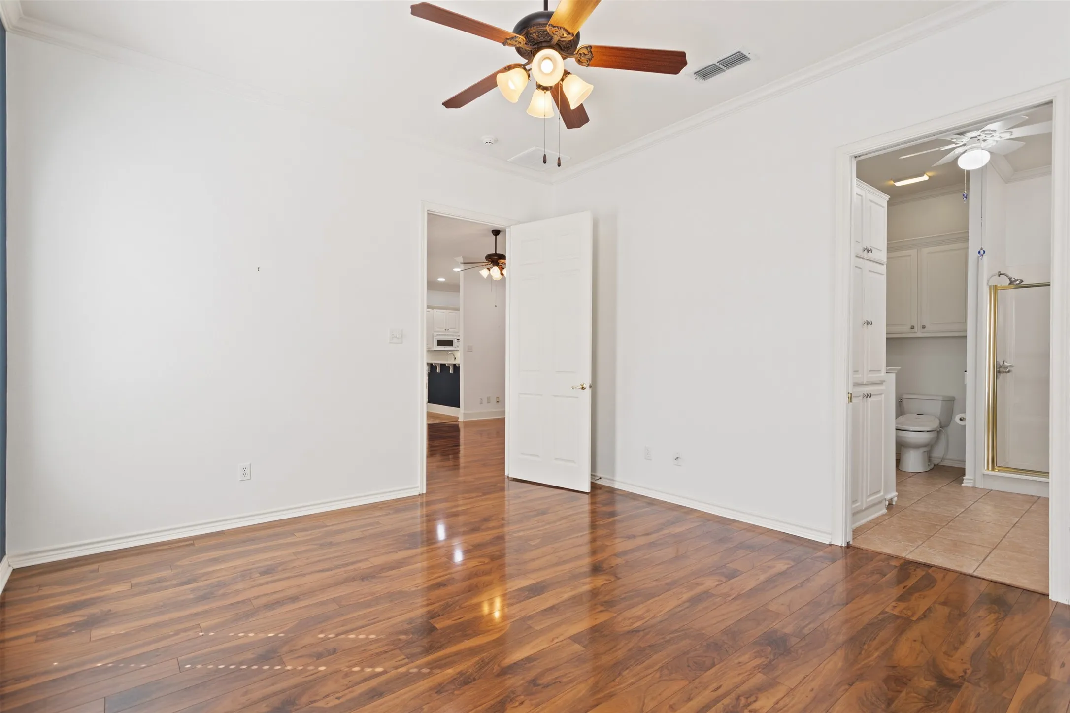 Condominium For Sale in Smith County , 2306 Homestead Lane, Tyler, Texas 75701, 3 Bedroom, 2 Bathroom, 2 Garage spaces, 1,665 Sqft, built in 2000, mls#21396857, Real Estate Agent in Tyler, Homes For Sale in Smith county, Homes For Sale in Tyler, Realtor in Tyler Texas, Real Estate Brokerage Independent Realty Texas, Luminita Cordes Realtor