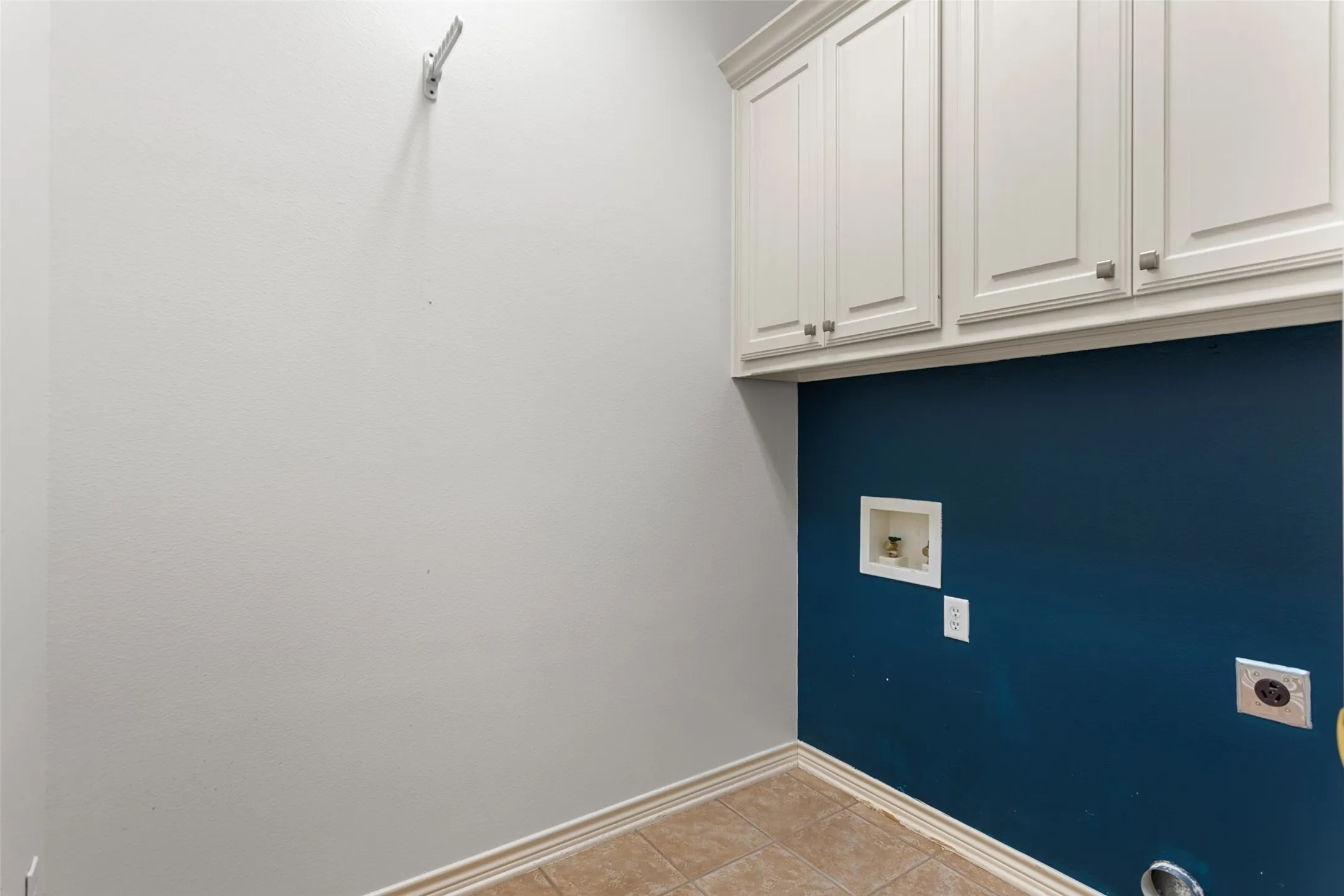 Condominium For Sale in Smith County , 2306 Homestead Lane, Tyler, Texas 75701, 3 Bedroom, 2 Bathroom, 2 Garage spaces, 1,665 Sqft, built in 2000, mls#21396857, Real Estate Agent in Tyler, Homes For Sale in Smith county, Homes For Sale in Tyler, Realtor in Tyler Texas, Real Estate Brokerage Independent Realty Texas, Luminita Cordes Realtor