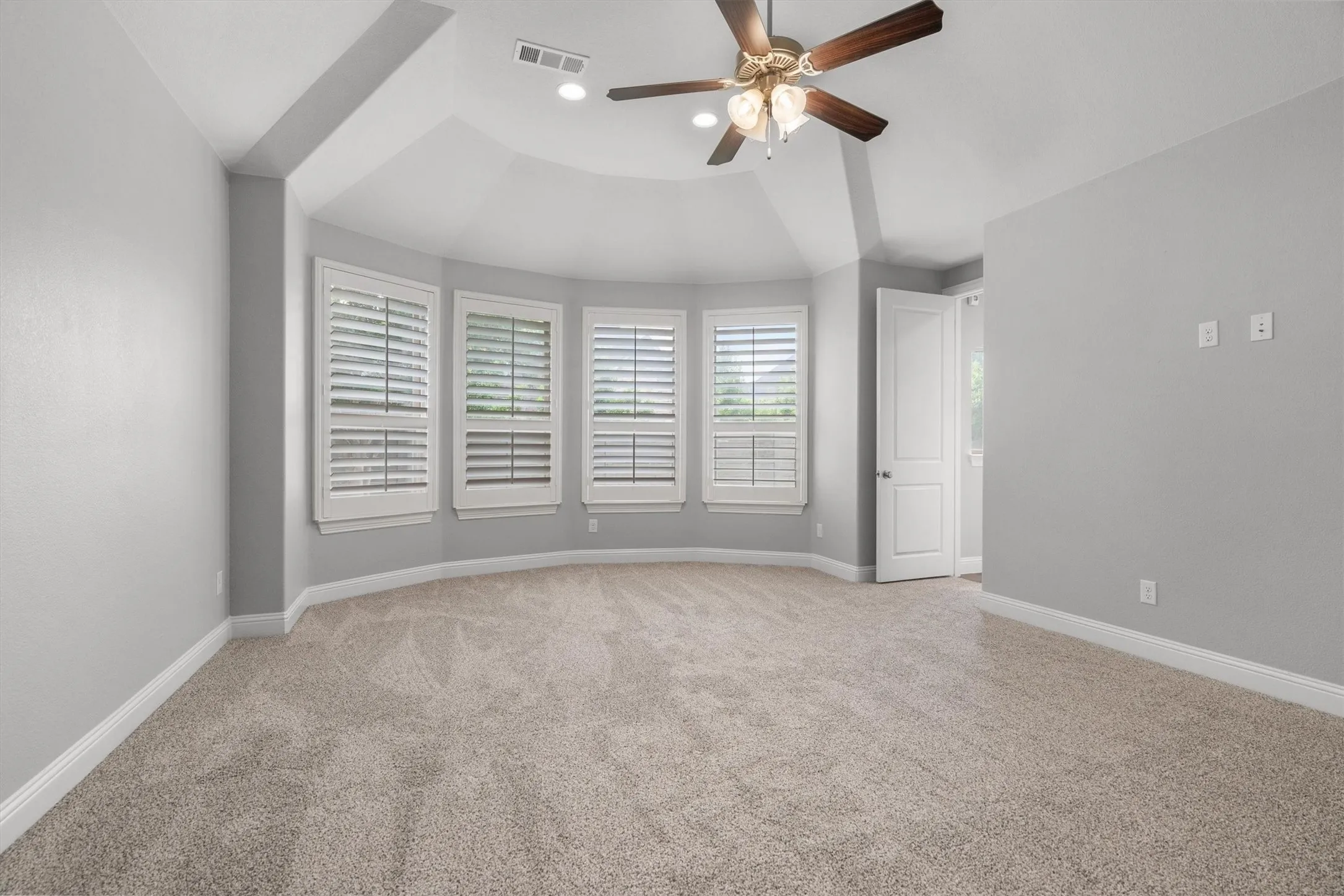 Single Family Residence For Rent in Denton County , 1217 7th Street, Argyle, Texas 76226, 4 Bedroom, 3 Bathroom, 3 Garage spaces, 3,049 Sqft, built in 2017, mls#21396524, Real Estate Agent in Argyle, Homes For Rent in Denton county, Homes For Rent in Argyle, Realtor in Argyle Texas, Real Estate Brokerage Independent Realty Texas, Luminita Cordes Realtor