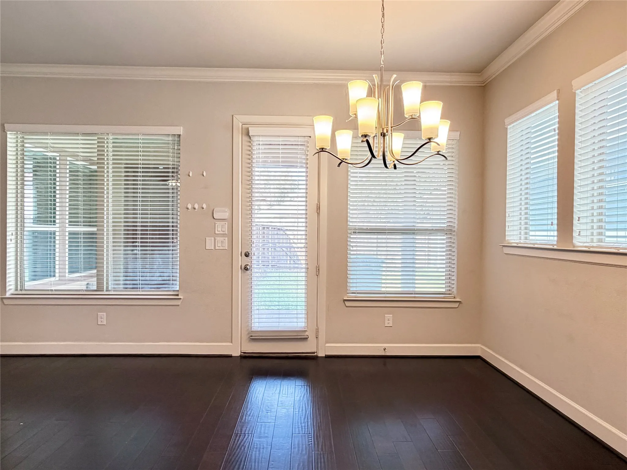 Single Family Residence For Rent in Denton County , 1005 Moonstone Street, Carrollton, Texas 75007, 3 Bedroom, 2 Bathroom, 2 Garage spaces, 1,795 Sqft, built in 2015, mls#21396859, Real Estate Agent in Carrollton, Homes For Rent in Denton county, Homes For Rent in Carrollton, Realtor in Carrollton Texas, Real Estate Brokerage Independent Realty Texas, Luminita Cordes Realtor