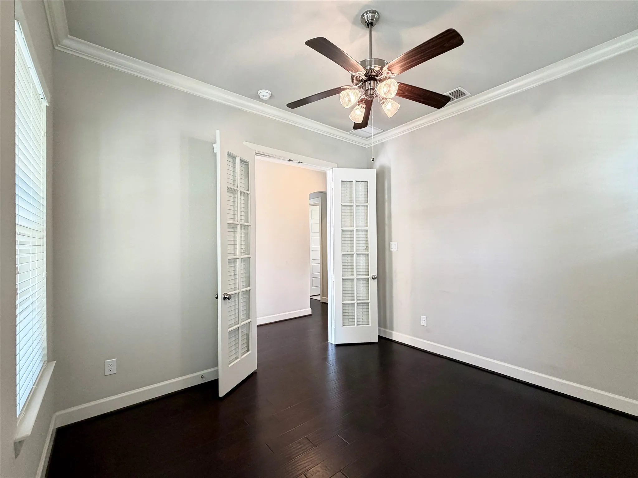 Single Family Residence For Rent in Denton County , 1005 Moonstone Street, Carrollton, Texas 75007, 3 Bedroom, 2 Bathroom, 2 Garage spaces, 1,795 Sqft, built in 2015, mls#21396859, Real Estate Agent in Carrollton, Homes For Rent in Denton county, Homes For Rent in Carrollton, Realtor in Carrollton Texas, Real Estate Brokerage Independent Realty Texas, Luminita Cordes Realtor