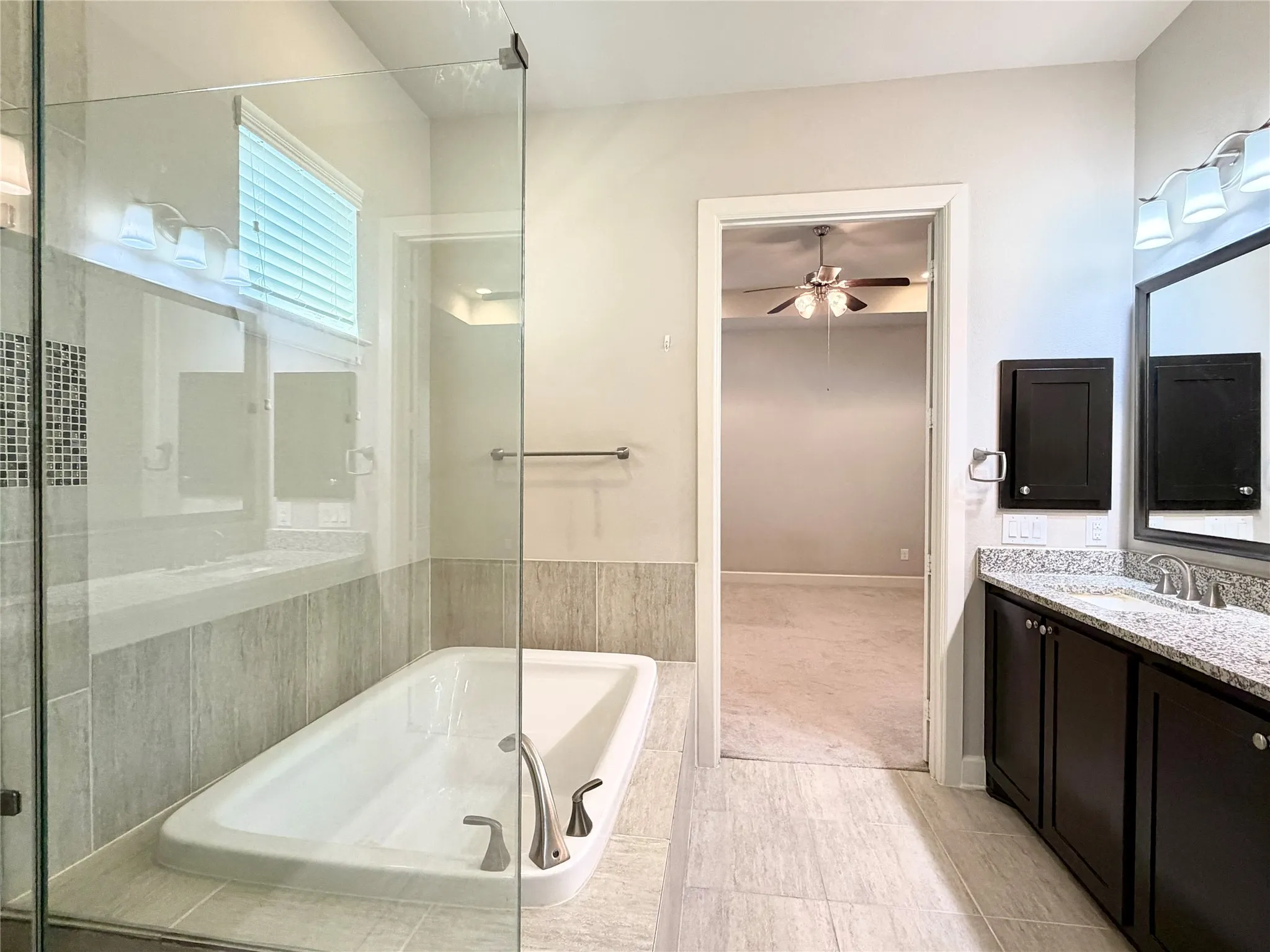 Single Family Residence For Rent in Denton County , 1005 Moonstone Street, Carrollton, Texas 75007, 3 Bedroom, 2 Bathroom, 2 Garage spaces, 1,795 Sqft, built in 2015, mls#21396859, Real Estate Agent in Carrollton, Homes For Rent in Denton county, Homes For Rent in Carrollton, Realtor in Carrollton Texas, Real Estate Brokerage Independent Realty Texas, Luminita Cordes Realtor