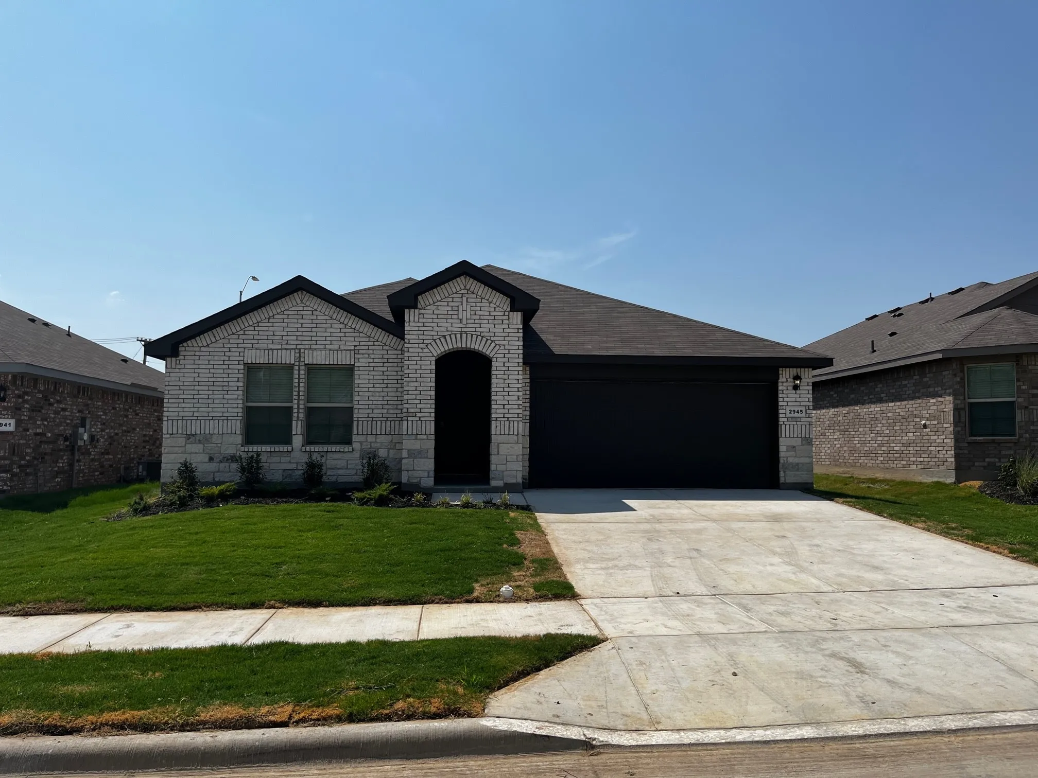 Single Family Residence For Rent in Tarrant County , 2945 Manu Street, Fort Worth, Texas 76123, 4 Bedroom, 2 Bathroom, 2 Garage spaces, 1,860 Sqft, built in 2023, mls#21393137, Real Estate Agent in Fort Worth, Homes For Rent in Tarrant county, Homes For Rent in Fort Worth, Realtor in Fort Worth Texas, Real Estate Brokerage Independent Realty Texas, Luminita Cordes Realtor