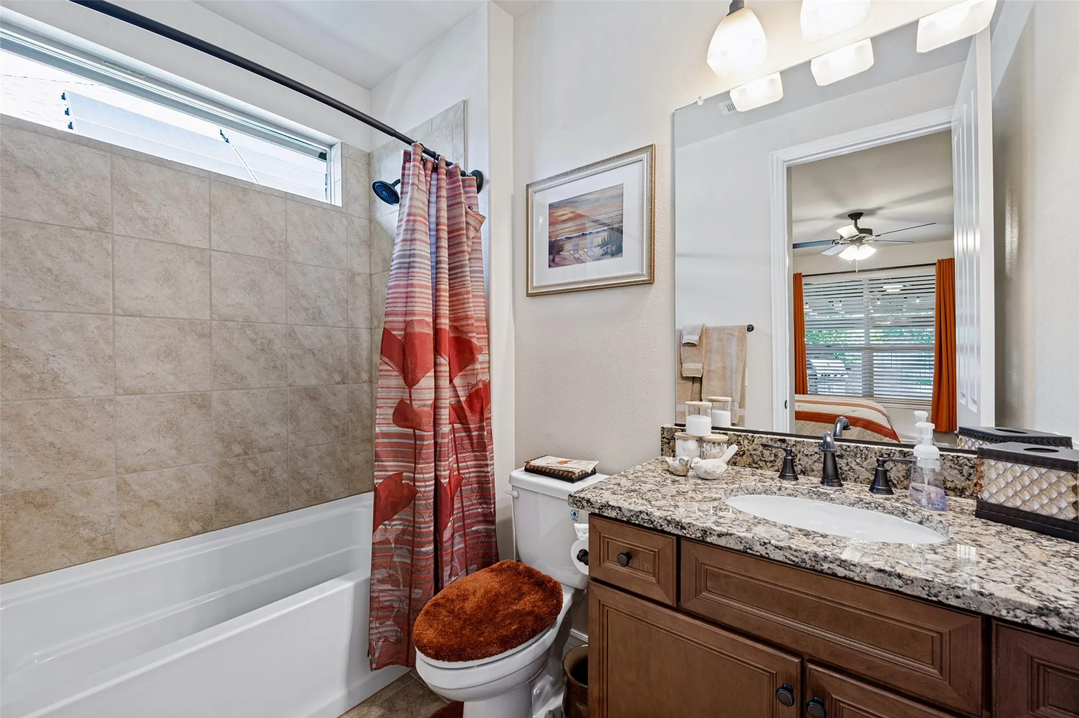 Guest Bath with comfortable tub
