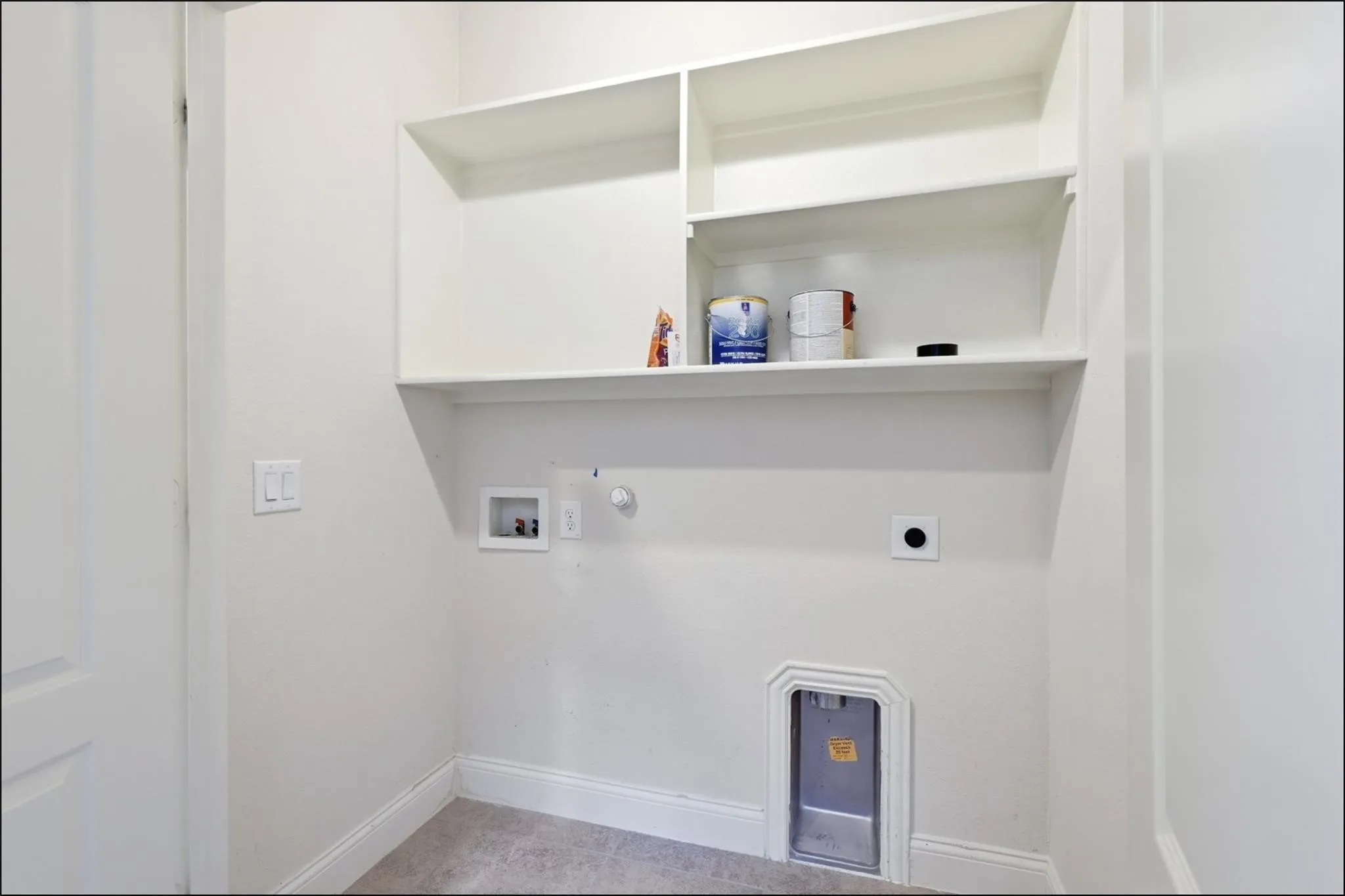Townhouse For Rent in Denton County , 555 Waterloo Drive, Lewisville, Texas 75067, 3 Bedroom, 3 Bathroom, 2 Garage spaces, 2,000 Sqft, built in 2016, mls#21392409, Real Estate Agent in Lewisville, Homes For Rent in Denton county, Homes For Rent in Lewisville, Realtor in Lewisville Texas, Real Estate Brokerage Independent Realty Texas, Luminita Cordes Realtor