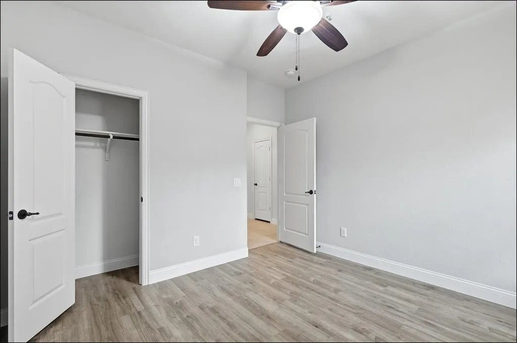 Townhouse For Rent in Denton County , 555 Waterloo Drive, Lewisville, Texas 75067, 3 Bedroom, 3 Bathroom, 2 Garage spaces, 2,000 Sqft, built in 2016, mls#21392409, Real Estate Agent in Lewisville, Homes For Rent in Denton county, Homes For Rent in Lewisville, Realtor in Lewisville Texas, Real Estate Brokerage Independent Realty Texas, Luminita Cordes Realtor