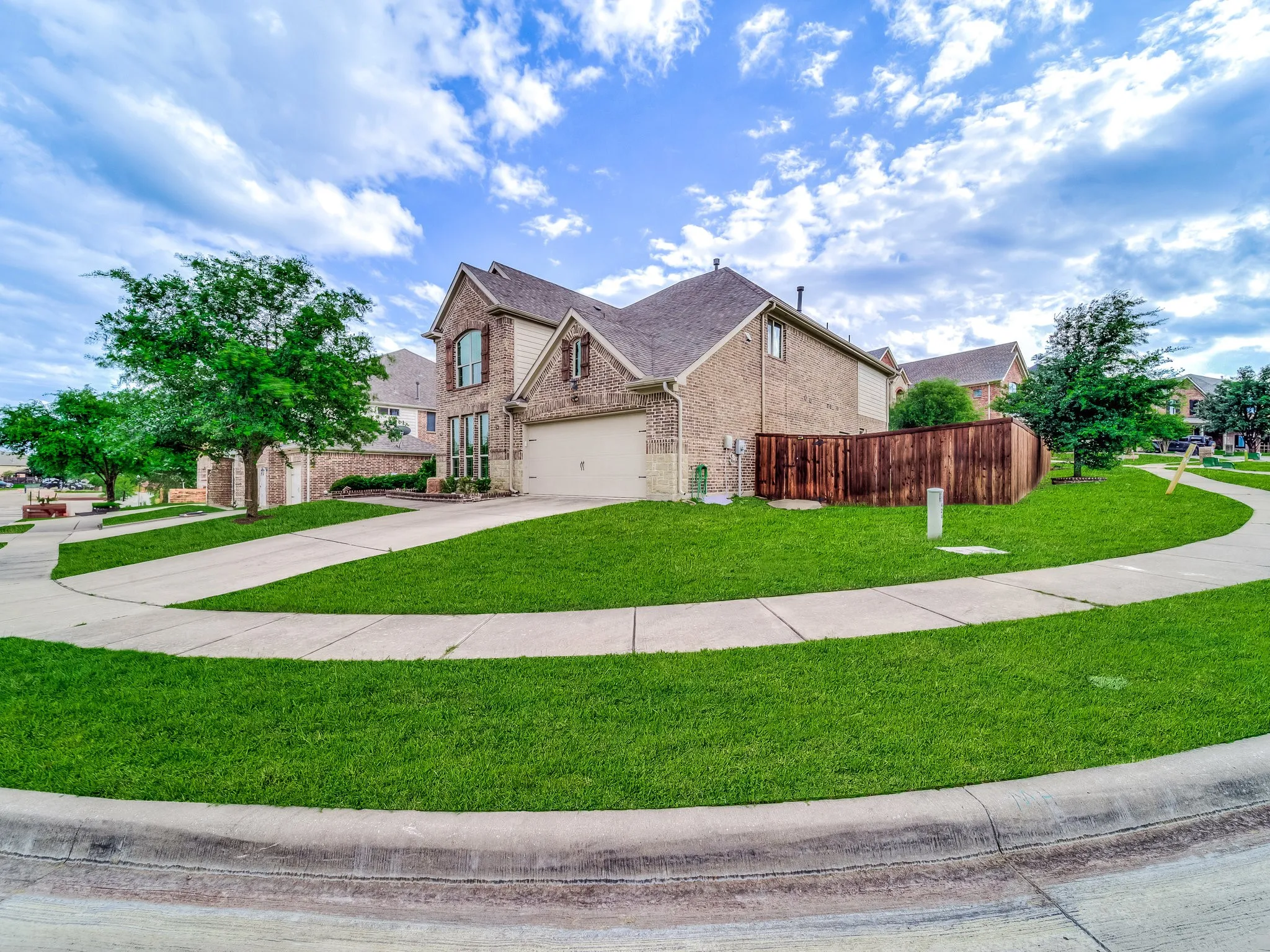 Single Family Residence For Rent in Denton County , 419 Aylesbury Drive, Roanoke, Texas 76262, 4 Bedroom, 4 Bathroom, 2 Garage spaces, 3,645 Sqft, built in 2014, mls#21396875, Real Estate Agent in Roanoke, Homes For Rent in Denton county, Homes For Rent in Roanoke, Realtor in Roanoke Texas, Real Estate Brokerage Independent Realty Texas, Luminita Cordes Realtor