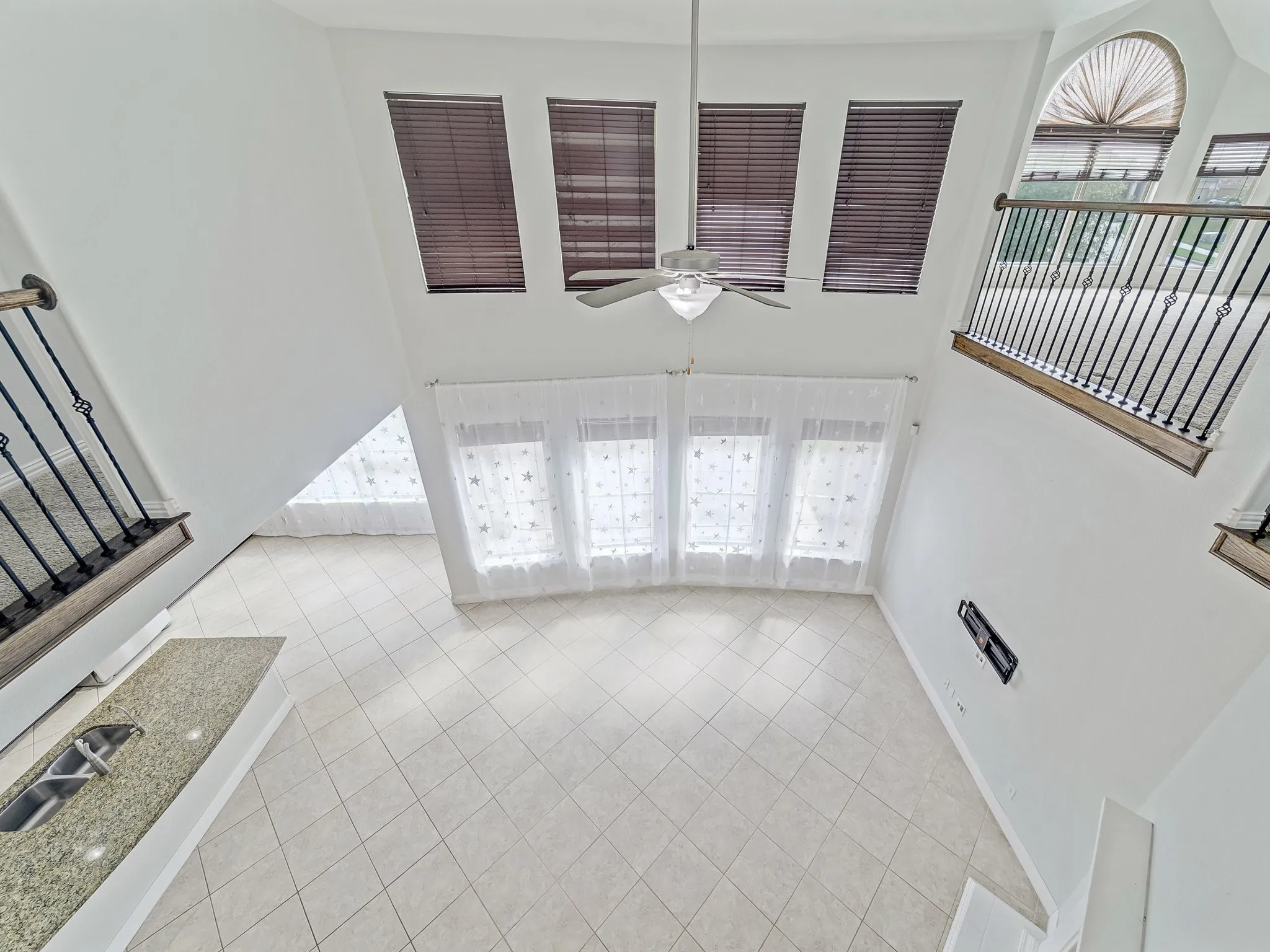 Single Family Residence For Rent in Denton County , 419 Aylesbury Drive, Roanoke, Texas 76262, 4 Bedroom, 4 Bathroom, 2 Garage spaces, 3,645 Sqft, built in 2014, mls#21396875, Real Estate Agent in Roanoke, Homes For Rent in Denton county, Homes For Rent in Roanoke, Realtor in Roanoke Texas, Real Estate Brokerage Independent Realty Texas, Luminita Cordes Realtor
