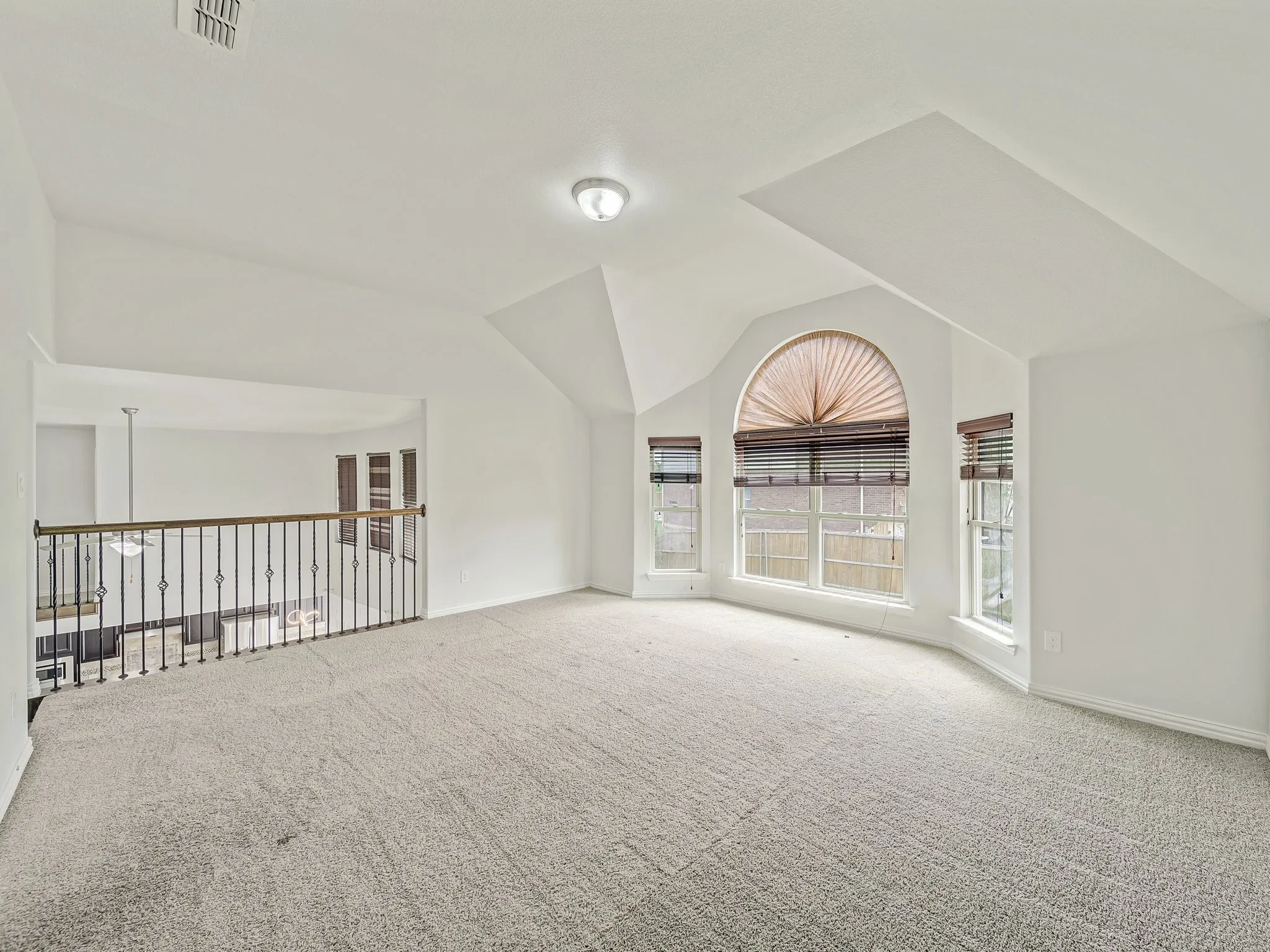 Single Family Residence For Rent in Denton County , 419 Aylesbury Drive, Roanoke, Texas 76262, 4 Bedroom, 4 Bathroom, 2 Garage spaces, 3,645 Sqft, built in 2014, mls#21396875, Real Estate Agent in Roanoke, Homes For Rent in Denton county, Homes For Rent in Roanoke, Realtor in Roanoke Texas, Real Estate Brokerage Independent Realty Texas, Luminita Cordes Realtor