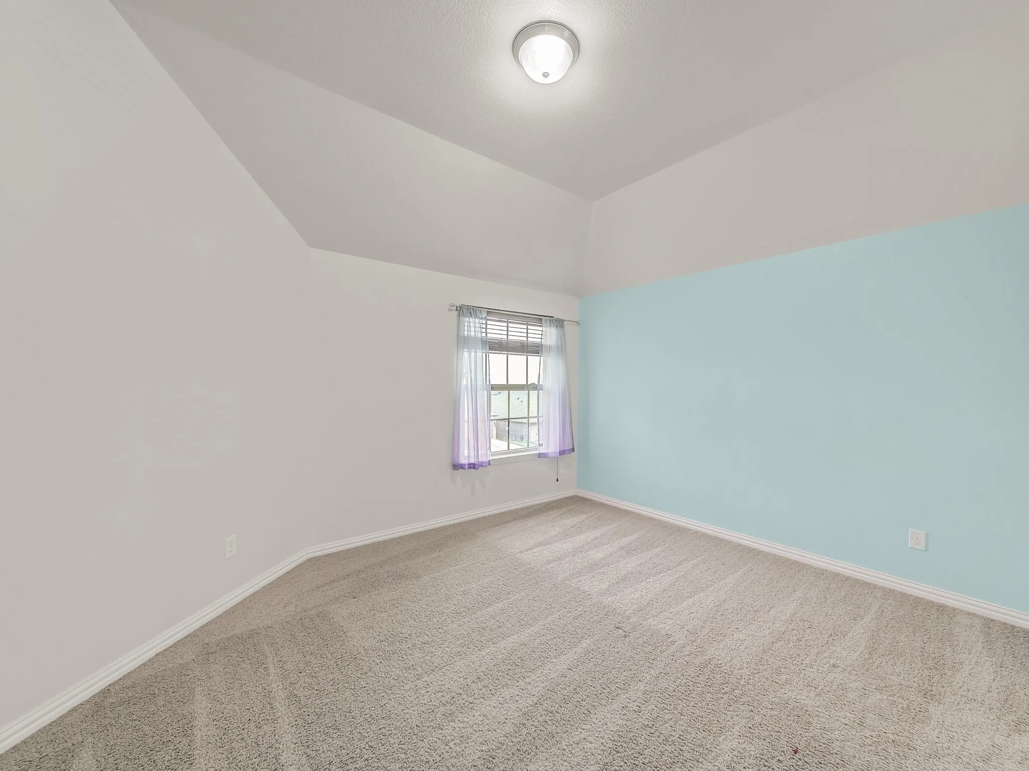 Single Family Residence For Rent in Denton County , 419 Aylesbury Drive, Roanoke, Texas 76262, 4 Bedroom, 4 Bathroom, 2 Garage spaces, 3,645 Sqft, built in 2014, mls#21396875, Real Estate Agent in Roanoke, Homes For Rent in Denton county, Homes For Rent in Roanoke, Realtor in Roanoke Texas, Real Estate Brokerage Independent Realty Texas, Luminita Cordes Realtor