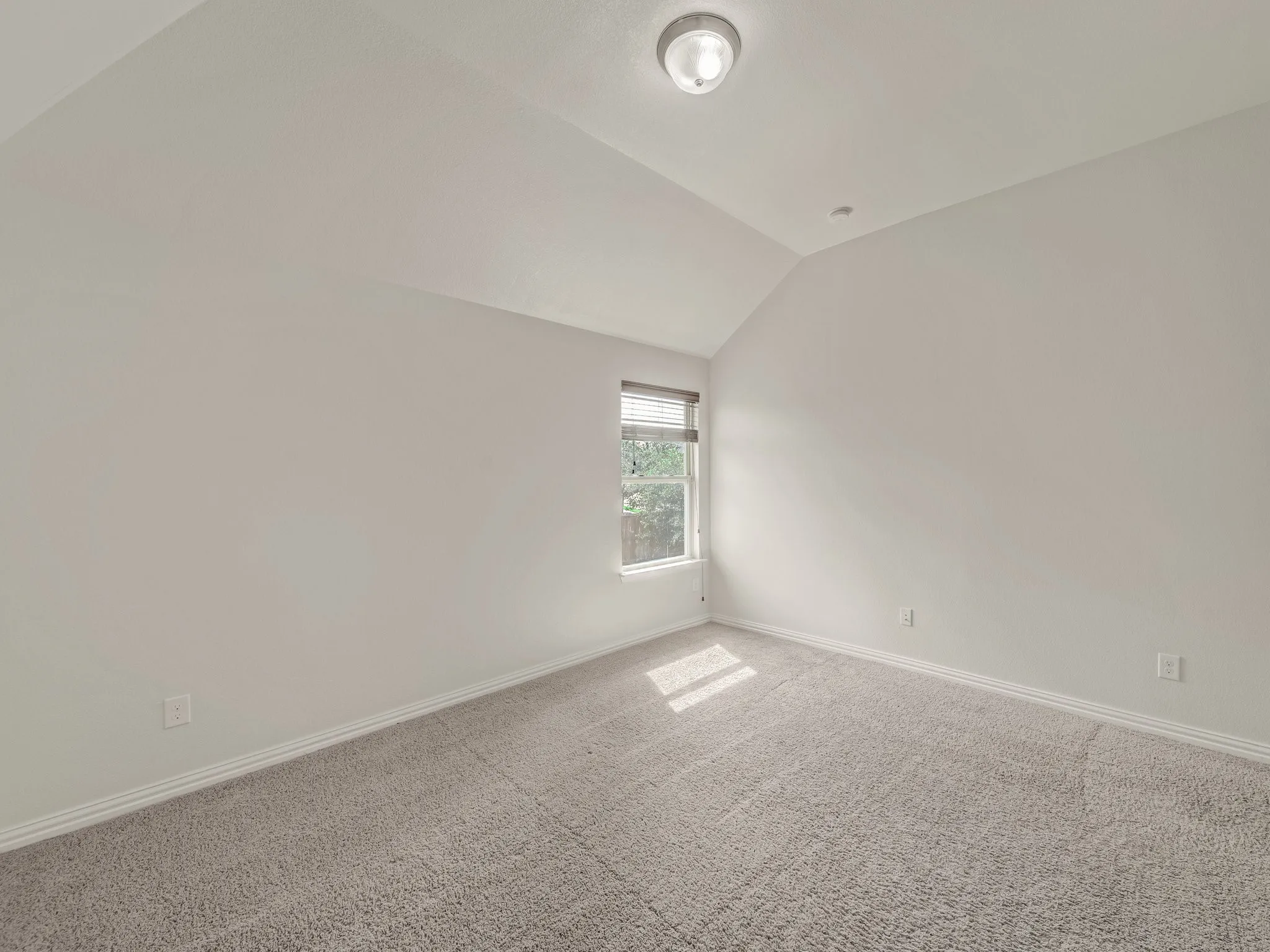 Single Family Residence For Rent in Denton County , 419 Aylesbury Drive, Roanoke, Texas 76262, 4 Bedroom, 4 Bathroom, 2 Garage spaces, 3,645 Sqft, built in 2014, mls#21396875, Real Estate Agent in Roanoke, Homes For Rent in Denton county, Homes For Rent in Roanoke, Realtor in Roanoke Texas, Real Estate Brokerage Independent Realty Texas, Luminita Cordes Realtor