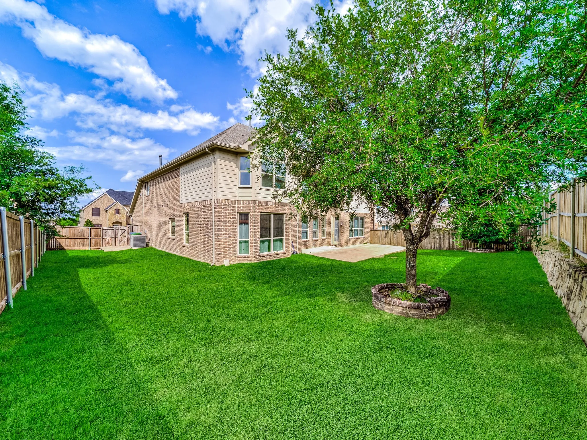 Single Family Residence For Rent in Denton County , 419 Aylesbury Drive, Roanoke, Texas 76262, 4 Bedroom, 4 Bathroom, 2 Garage spaces, 3,645 Sqft, built in 2014, mls#21396875, Real Estate Agent in Roanoke, Homes For Rent in Denton county, Homes For Rent in Roanoke, Realtor in Roanoke Texas, Real Estate Brokerage Independent Realty Texas, Luminita Cordes Realtor