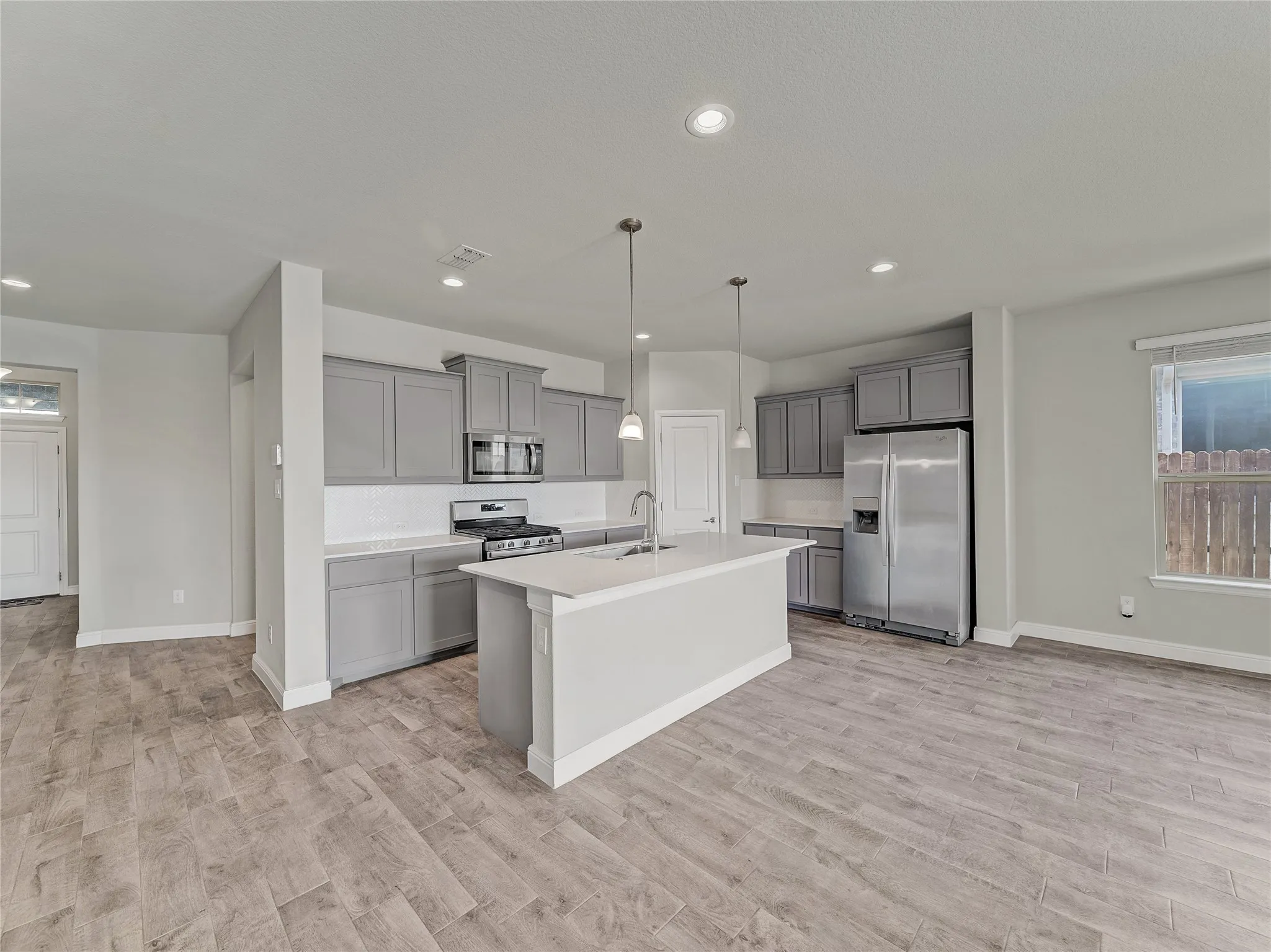 Single Family Residence For Rent in Denton County , 15816 Farringdon Street, Fort Worth, Texas 76247, 4 Bedroom, 2 Bathroom, 2 Garage spaces, 2,100 Sqft, built in 2021, mls#21396876, Real Estate Agent in Fort Worth, Homes For Rent in Denton county, Homes For Rent in Fort Worth, Realtor in Fort Worth Texas, Real Estate Brokerage Independent Realty Texas, Luminita Cordes Realtor