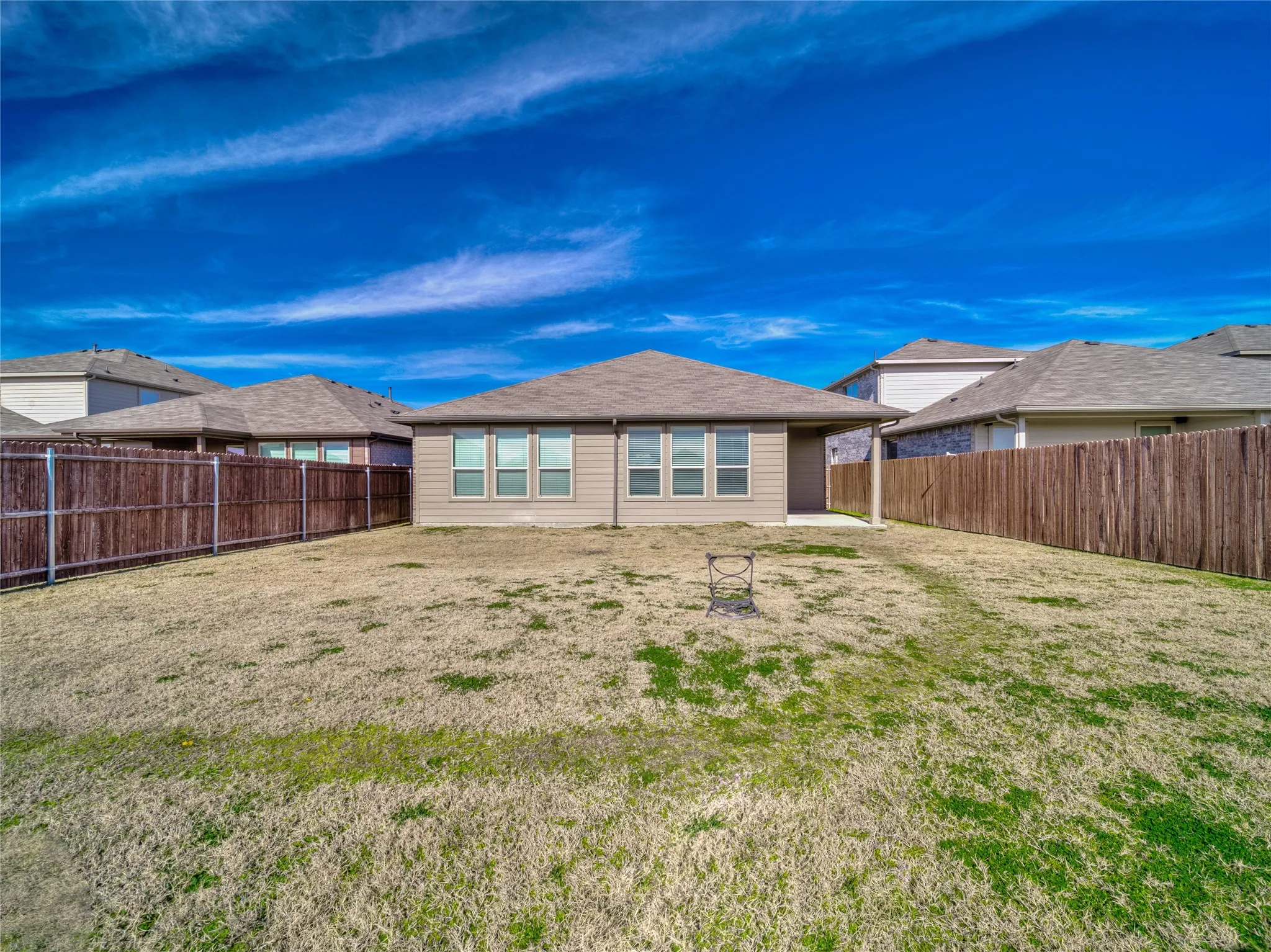 Single Family Residence For Rent in Denton County , 15816 Farringdon Street, Fort Worth, Texas 76247, 4 Bedroom, 2 Bathroom, 2 Garage spaces, 2,100 Sqft, built in 2021, mls#21396876, Real Estate Agent in Fort Worth, Homes For Rent in Denton county, Homes For Rent in Fort Worth, Realtor in Fort Worth Texas, Real Estate Brokerage Independent Realty Texas, Luminita Cordes Realtor