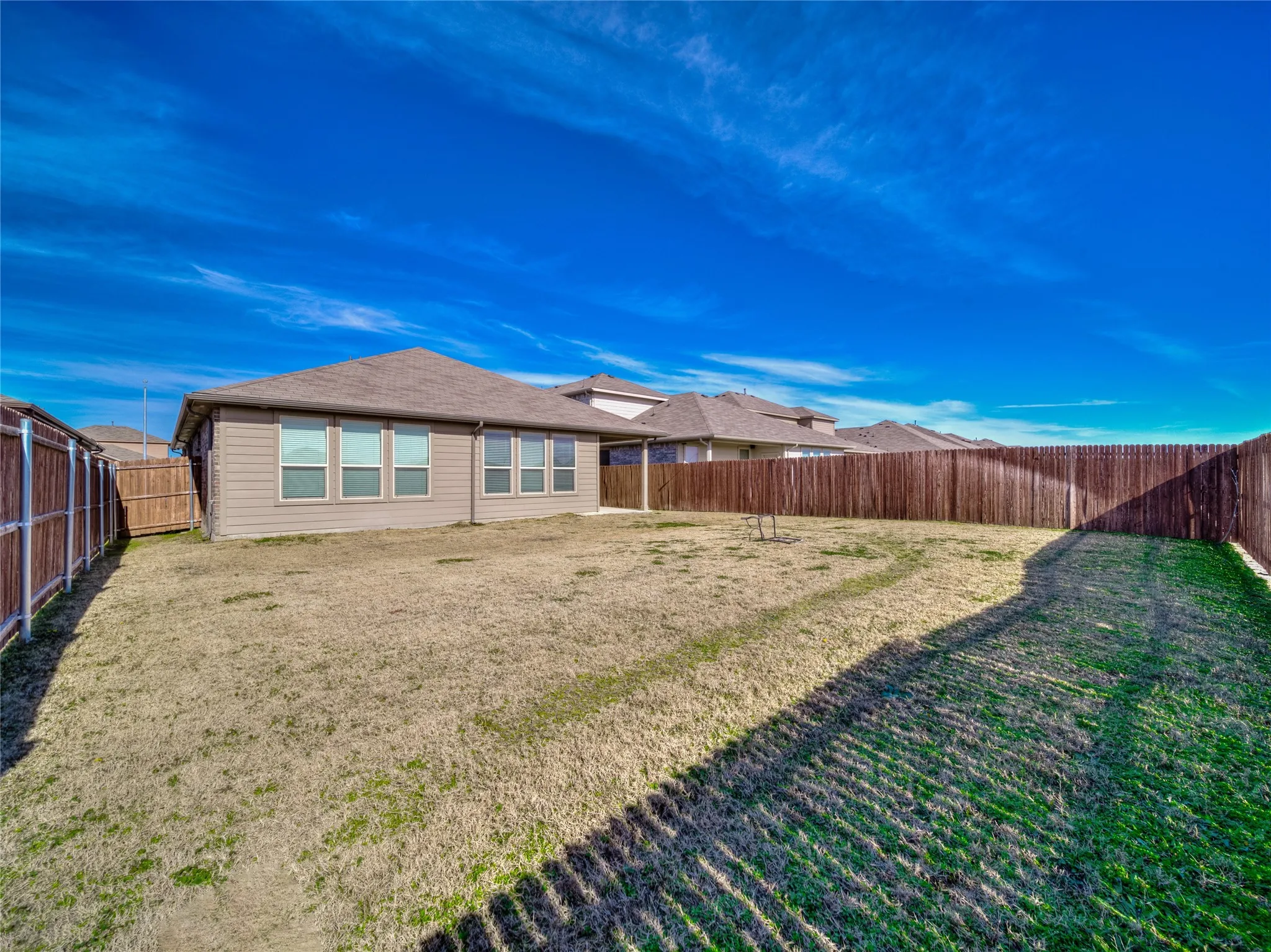 Single Family Residence For Rent in Denton County , 15816 Farringdon Street, Fort Worth, Texas 76247, 4 Bedroom, 2 Bathroom, 2 Garage spaces, 2,100 Sqft, built in 2021, mls#21396876, Real Estate Agent in Fort Worth, Homes For Rent in Denton county, Homes For Rent in Fort Worth, Realtor in Fort Worth Texas, Real Estate Brokerage Independent Realty Texas, Luminita Cordes Realtor