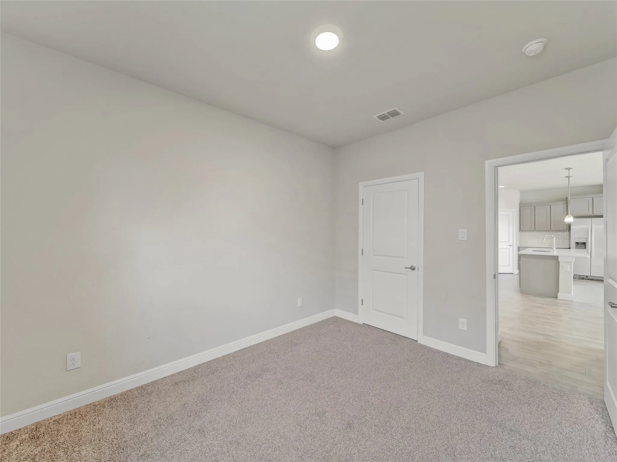 Single Family Residence For Rent in Denton County , 15816 Farringdon Street, Fort Worth, Texas 76247, 4 Bedroom, 2 Bathroom, 2 Garage spaces, 2,100 Sqft, built in 2021, mls#21396876, Real Estate Agent in Fort Worth, Homes For Rent in Denton county, Homes For Rent in Fort Worth, Realtor in Fort Worth Texas, Real Estate Brokerage Independent Realty Texas, Luminita Cordes Realtor