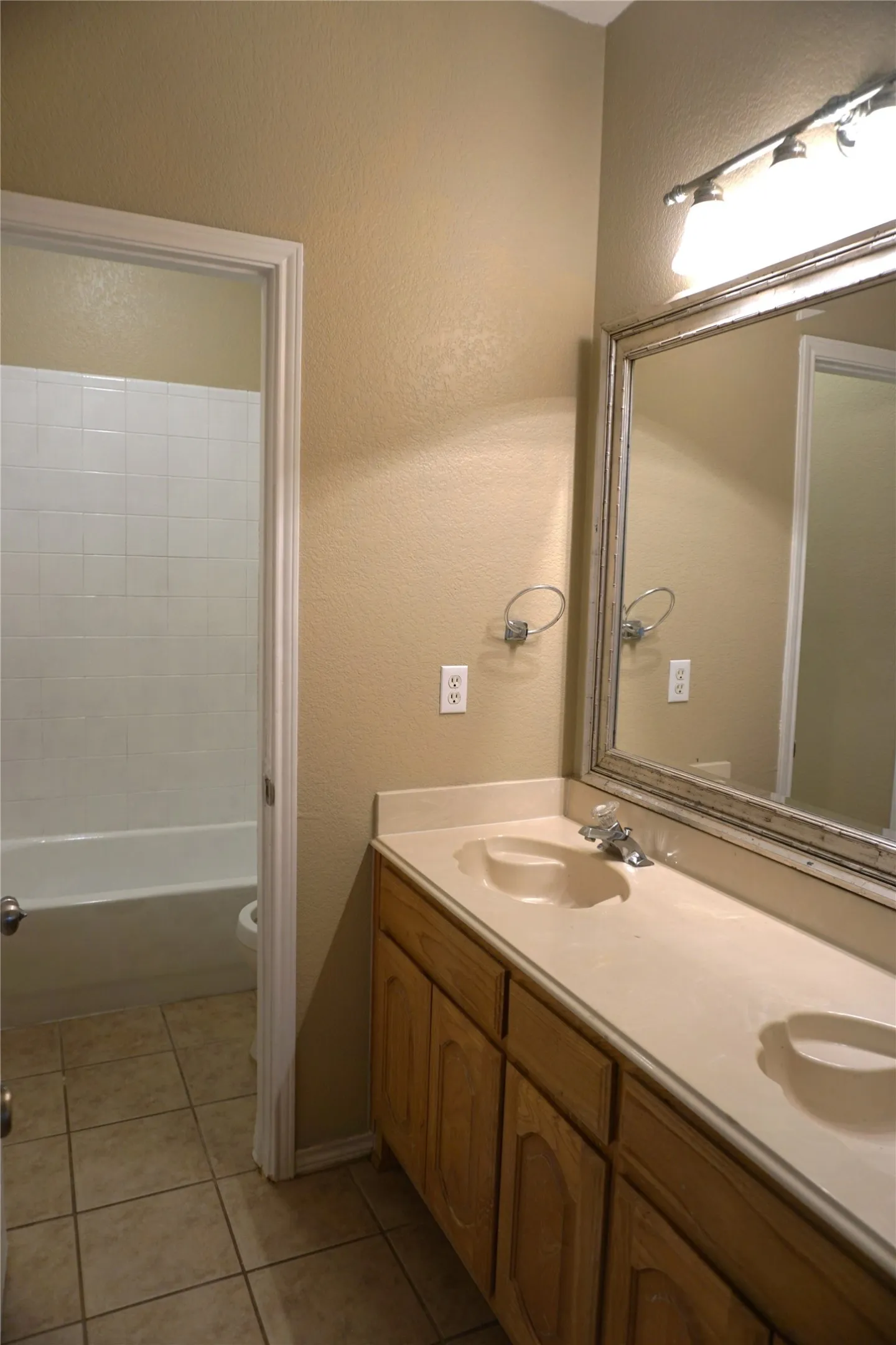 Single Family Residence For Rent in Collin County , 1413 Macrae Court, Allen, Texas 75013, 4 Bedroom, 2 Bathroom, 2 Garage spaces, 2,266 Sqft, built in 1999, mls#21396880, Real Estate Agent in Allen, Homes For Rent in Collin county, Homes For Rent in Allen, Realtor in Allen Texas, Real Estate Brokerage Independent Realty Texas, Luminita Cordes Realtor