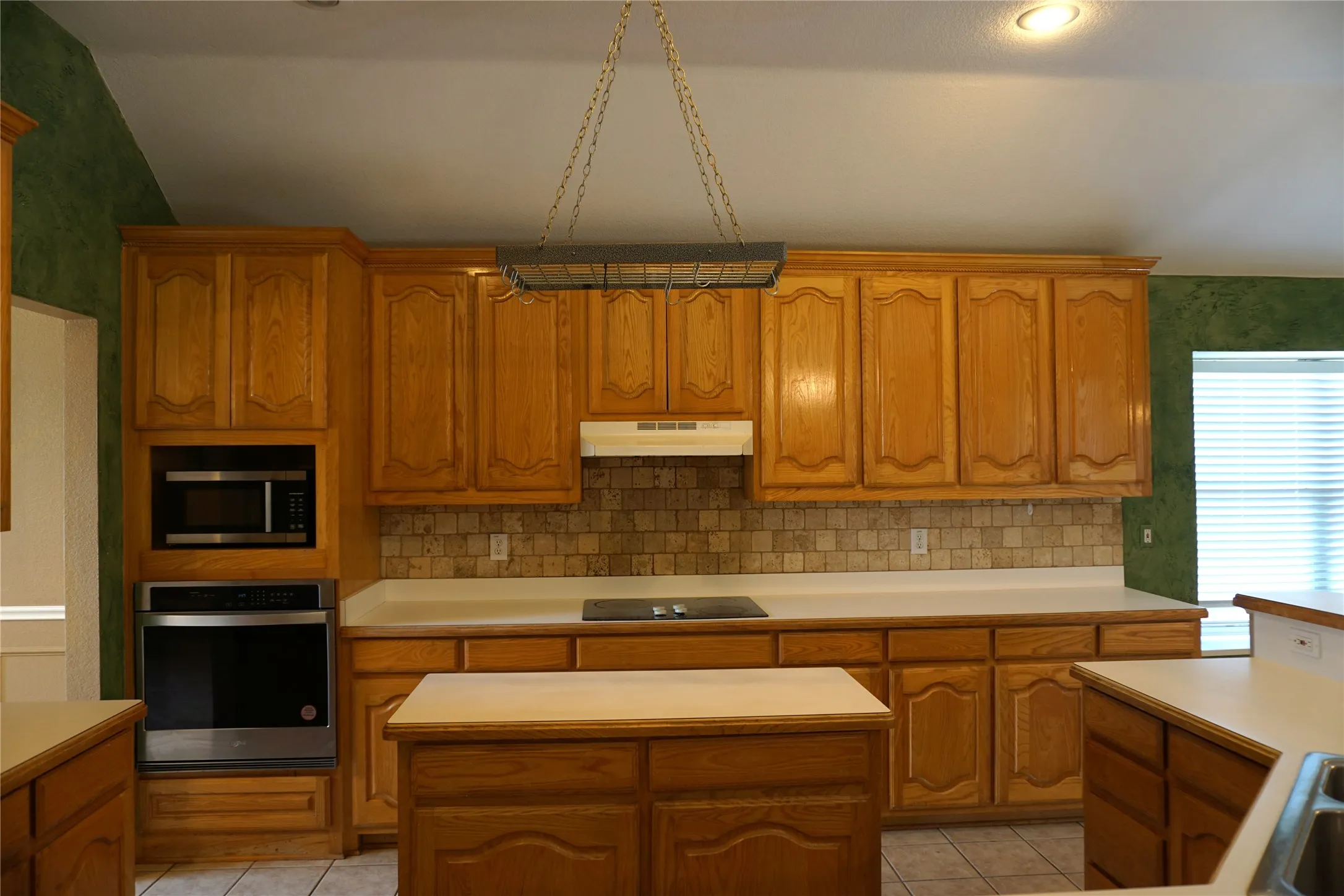 Single Family Residence For Rent in Collin County , 1413 Macrae Court, Allen, Texas 75013, 4 Bedroom, 2 Bathroom, 2 Garage spaces, 2,266 Sqft, built in 1999, mls#21396880, Real Estate Agent in Allen, Homes For Rent in Collin county, Homes For Rent in Allen, Realtor in Allen Texas, Real Estate Brokerage Independent Realty Texas, Luminita Cordes Realtor