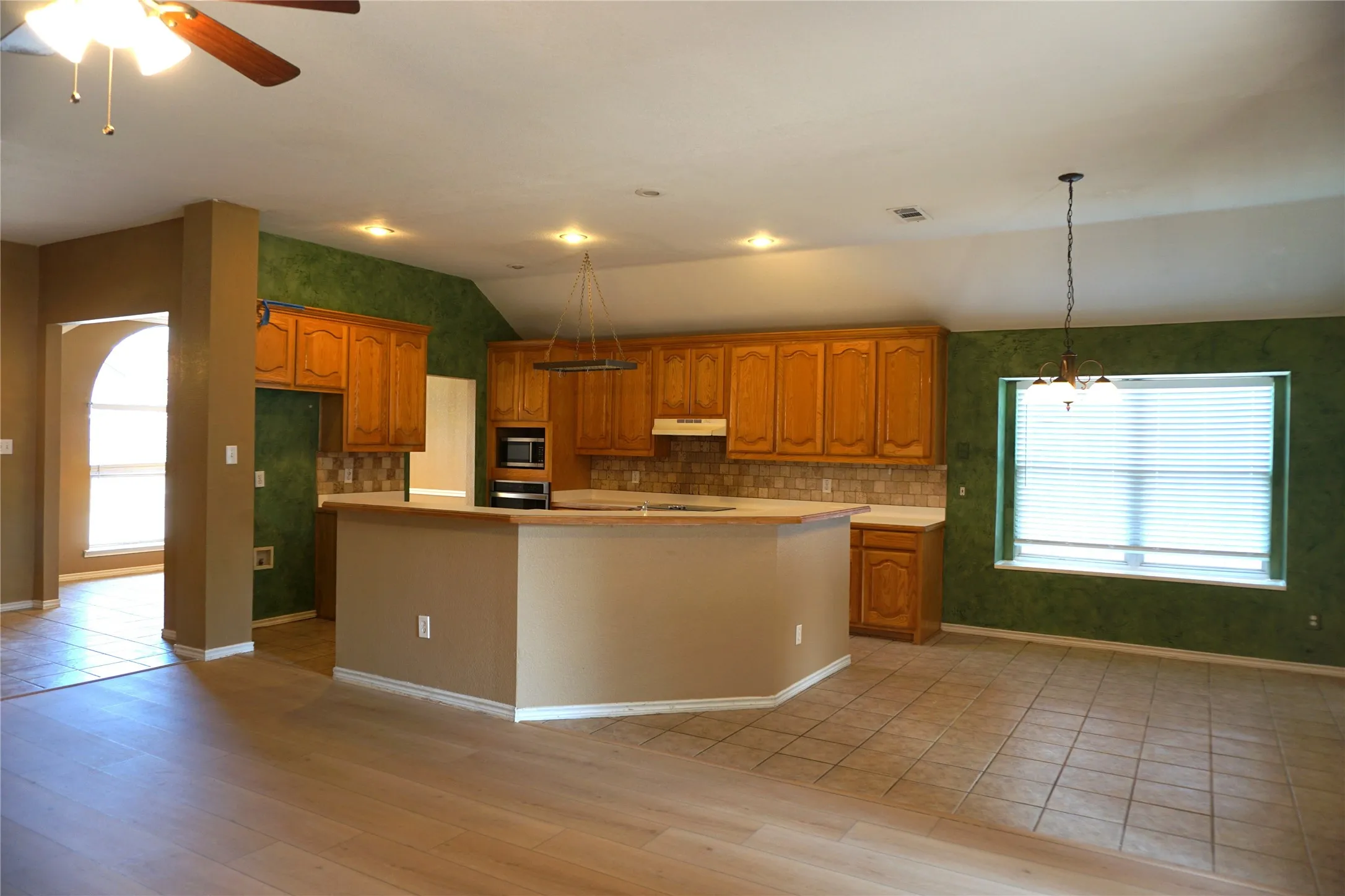 Single Family Residence For Rent in Collin County , 1413 Macrae Court, Allen, Texas 75013, 4 Bedroom, 2 Bathroom, 2 Garage spaces, 2,266 Sqft, built in 1999, mls#21396880, Real Estate Agent in Allen, Homes For Rent in Collin county, Homes For Rent in Allen, Realtor in Allen Texas, Real Estate Brokerage Independent Realty Texas, Luminita Cordes Realtor